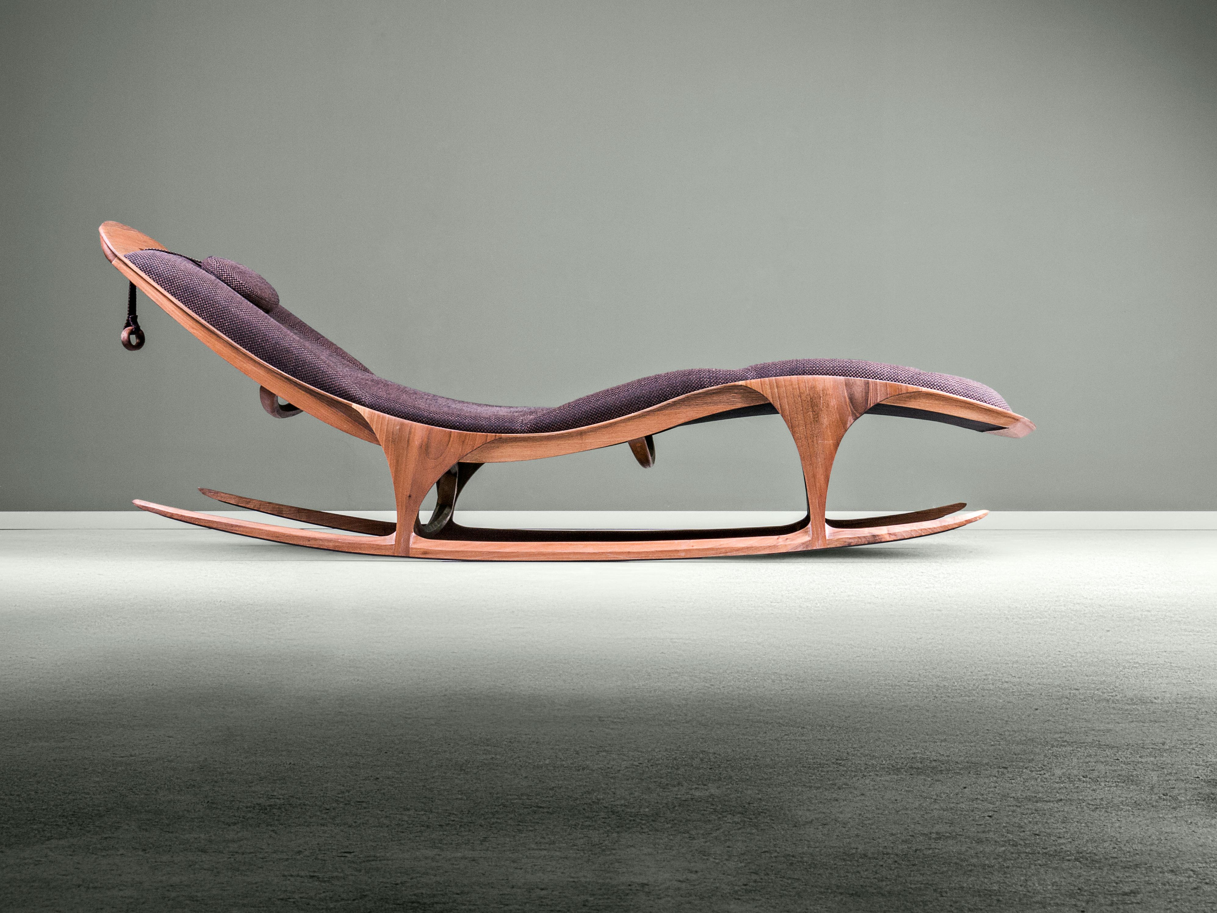 Author inspiration for this piece of furniture is the fusion of the design of the Nordic sleds and retro sports cars. With extremely sculptural character this piece exudes the impression of power, speed and aerodynamics. Characteristically