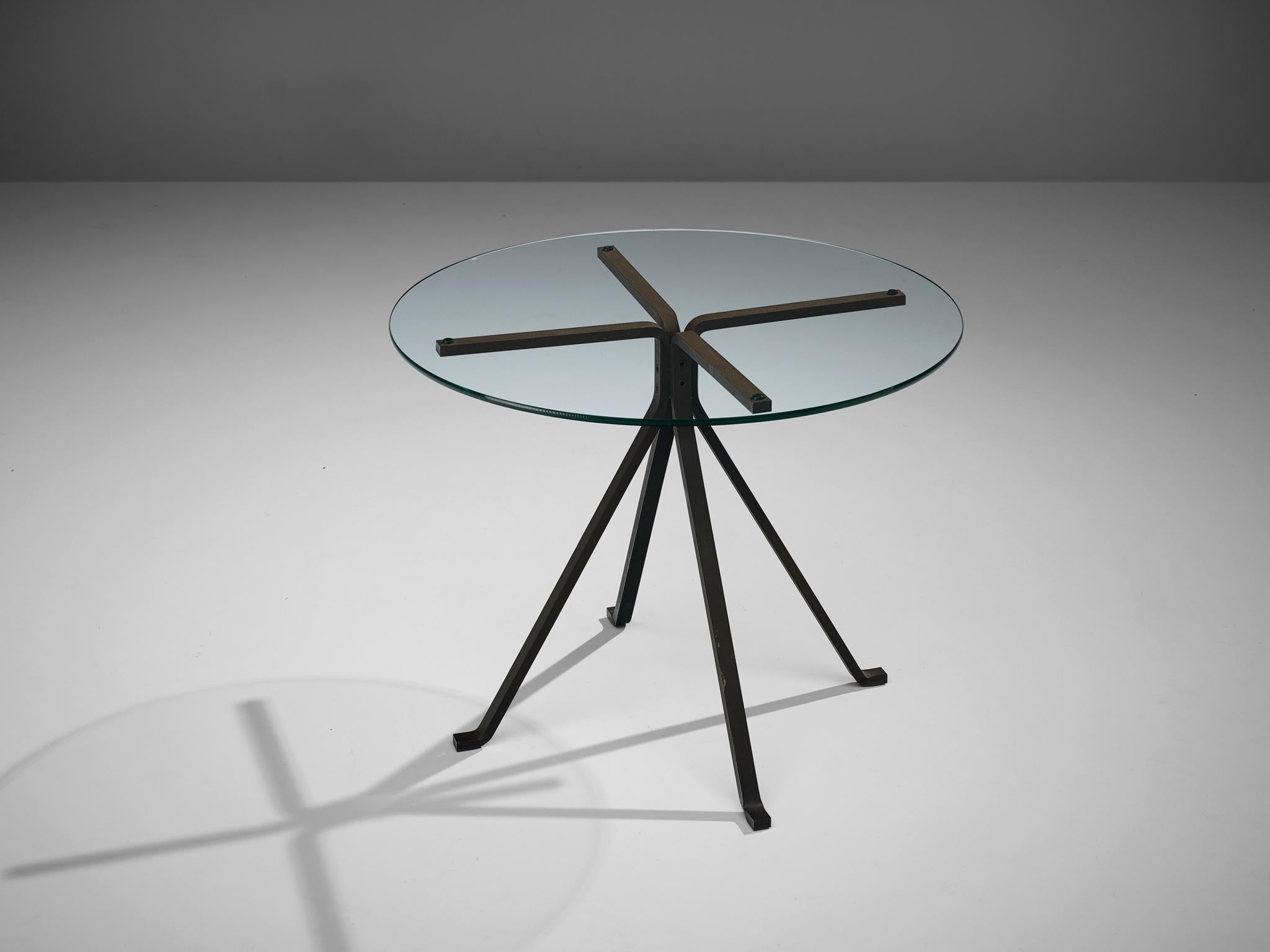 Enzo Mari for Driade, Cuginetto pair of side tables, glass and painted steel, Italy, 1970s.

This set of coffee tables, called Cuginetto, are designed by Enzo Mari and manufactured by Driade. It features a black anthracite painted steel sections