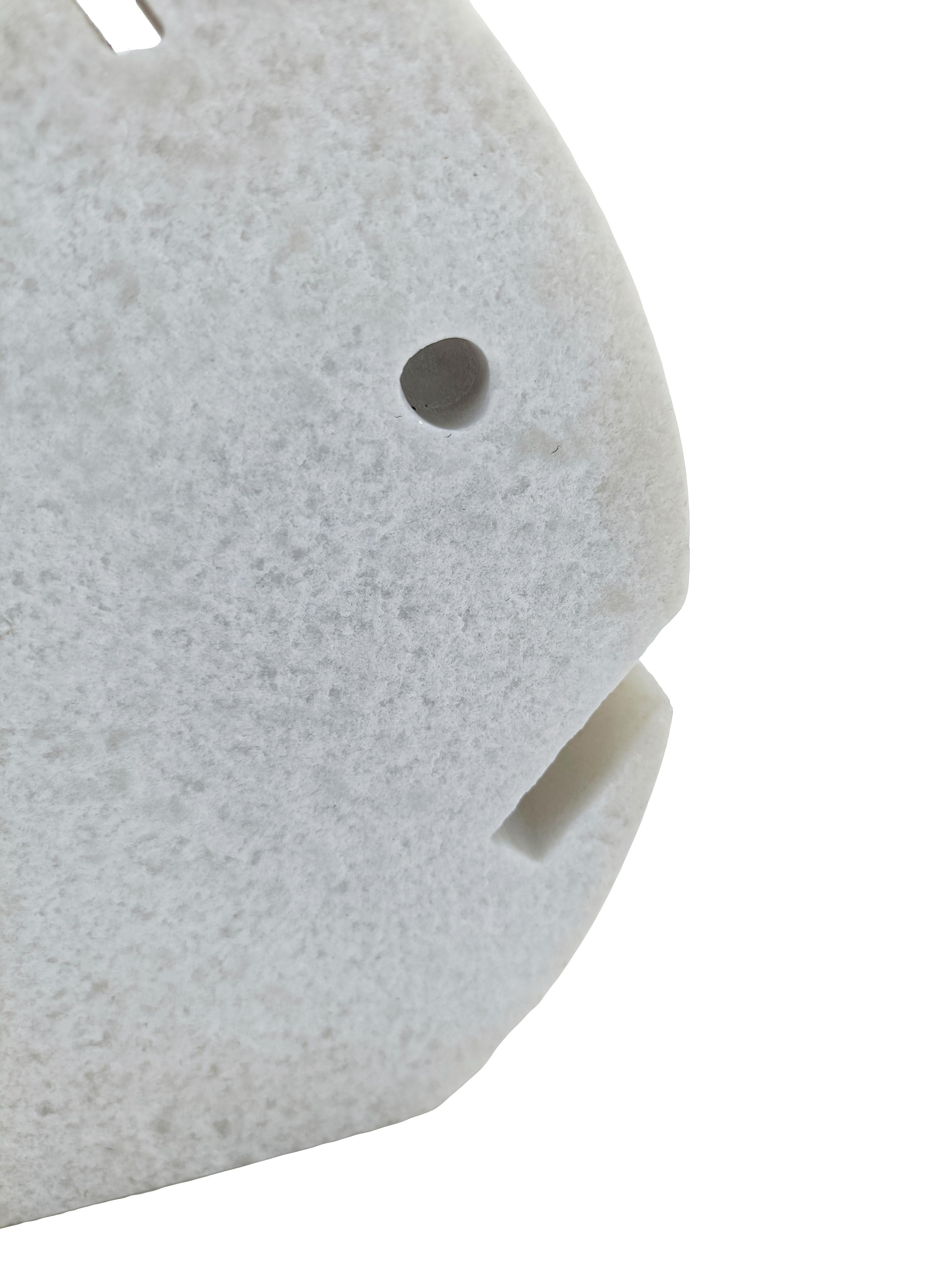 Enzo Mari para F.lli Mannelli Escultura de pez en travertino, Italia Años 70 en Bueno estado para la venta en Naples, IT