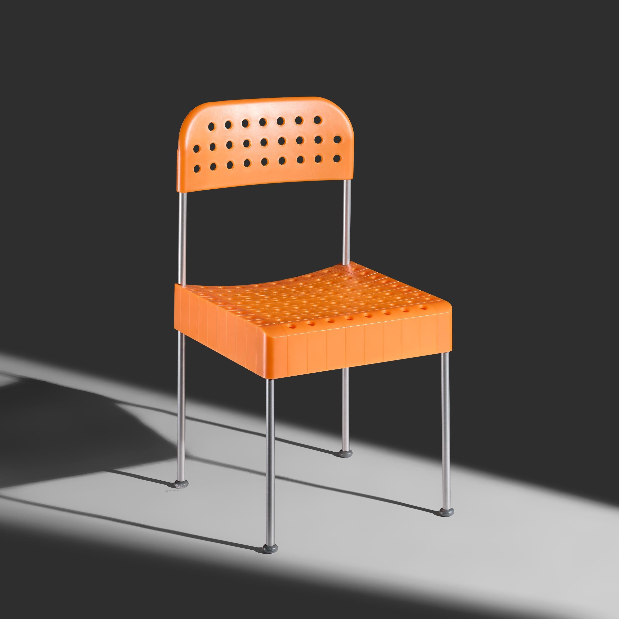 Enzo Mari NOS The Box chair in orange for Aleph Atlantide Driade 1995 (Postmoderne) im Angebot