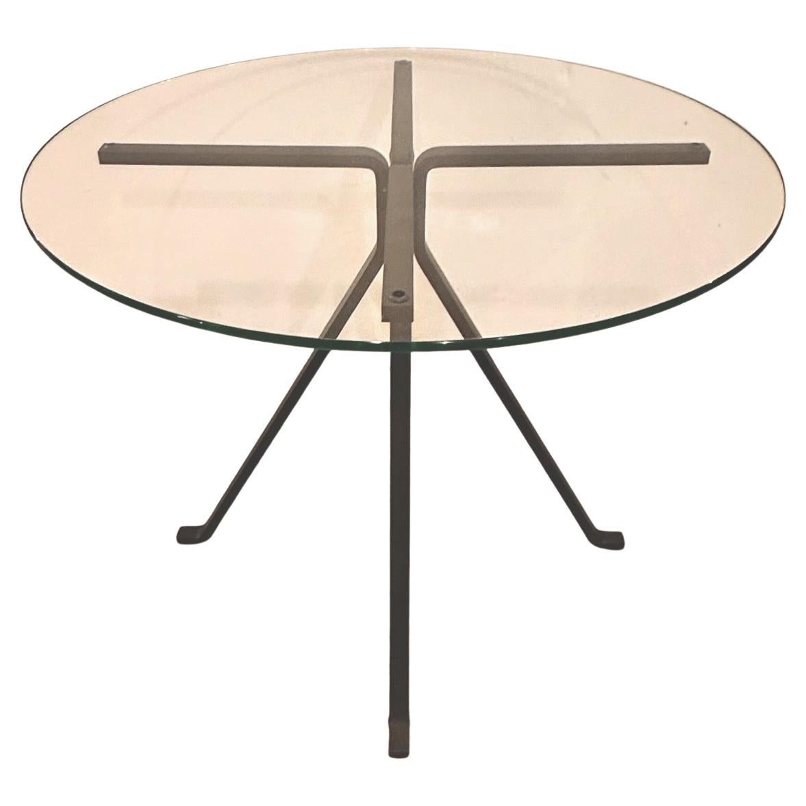 Enzo Mari  Original Round and Glass Coffee Table for Driade .Italy.  1970 For Sale