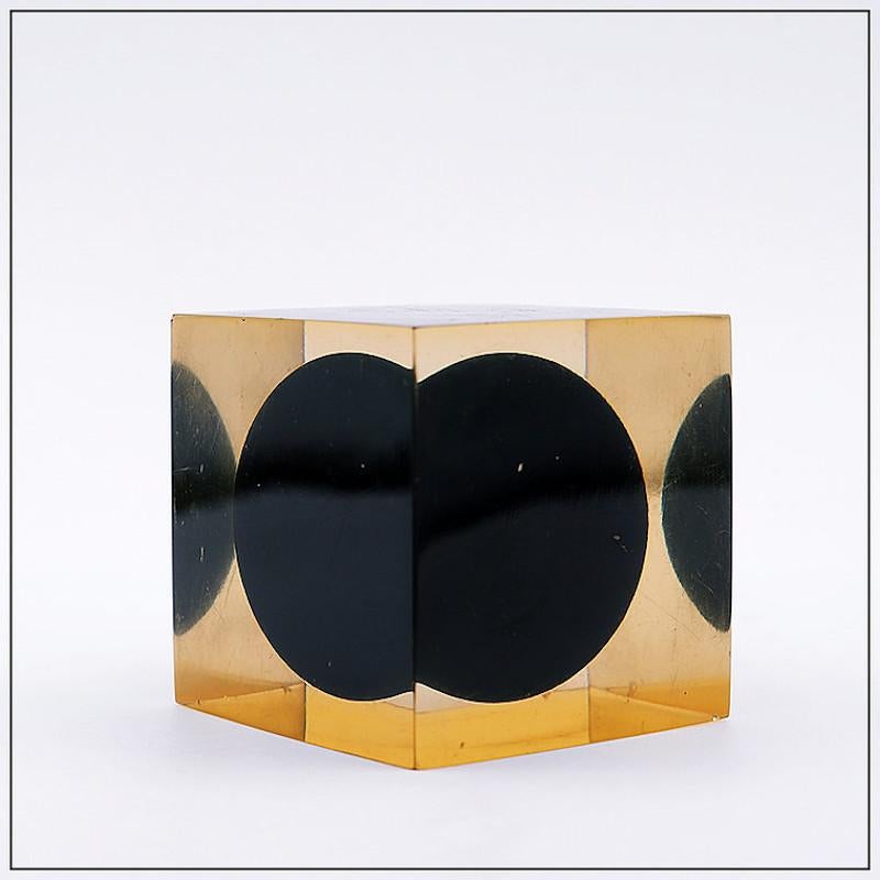 Enzo Mari, Rare Cube Resin with Black Ball Sphere, Sculpture/Paperweight In Good Condition In Brussels , BE