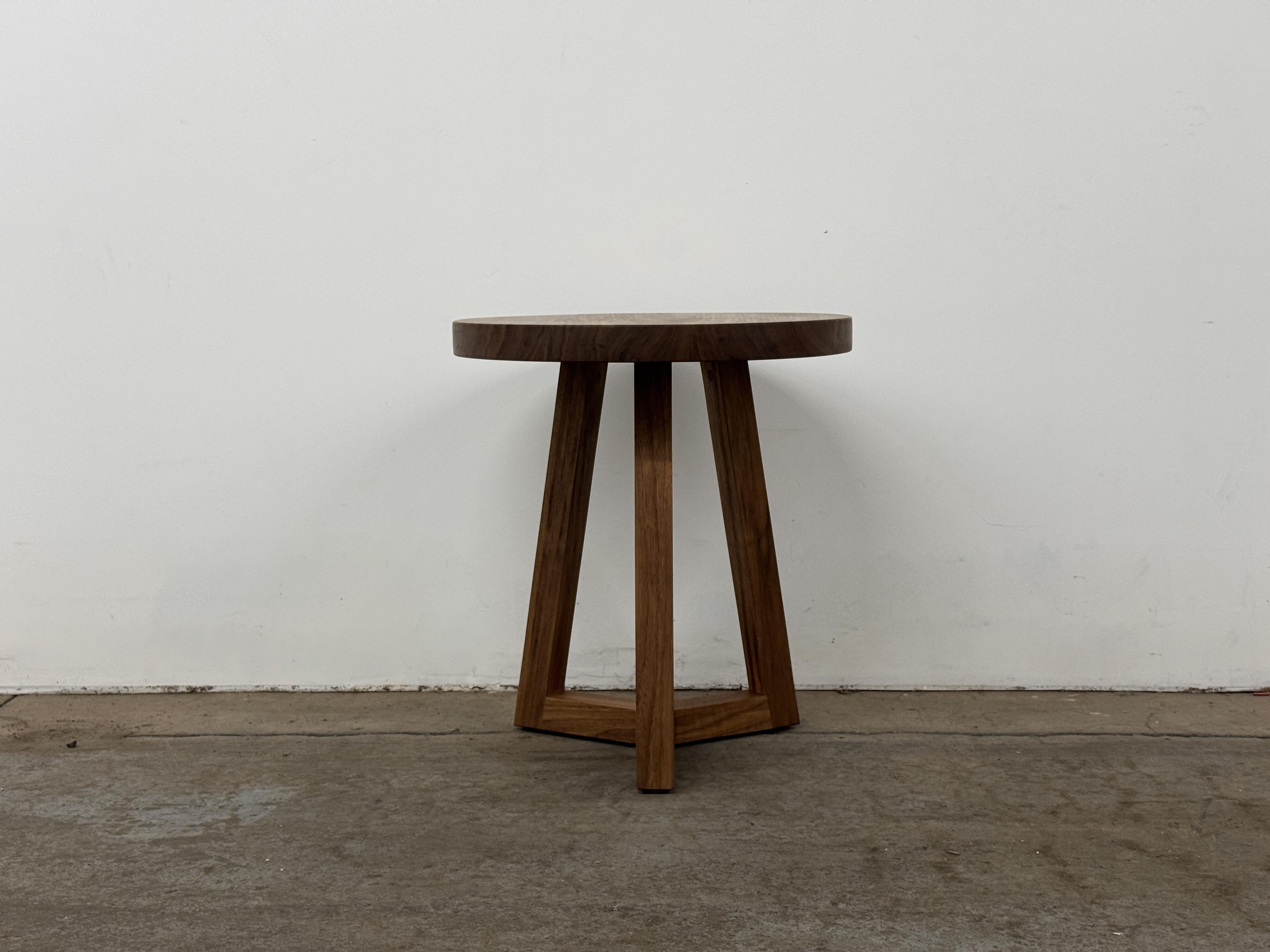 The Enzo round end table is designed to effortlessly blend with contemporary, transitional, and traditional decor. The table is very customizable, with a wide array of diameter and height options, you can design the perfect end table for your needs.