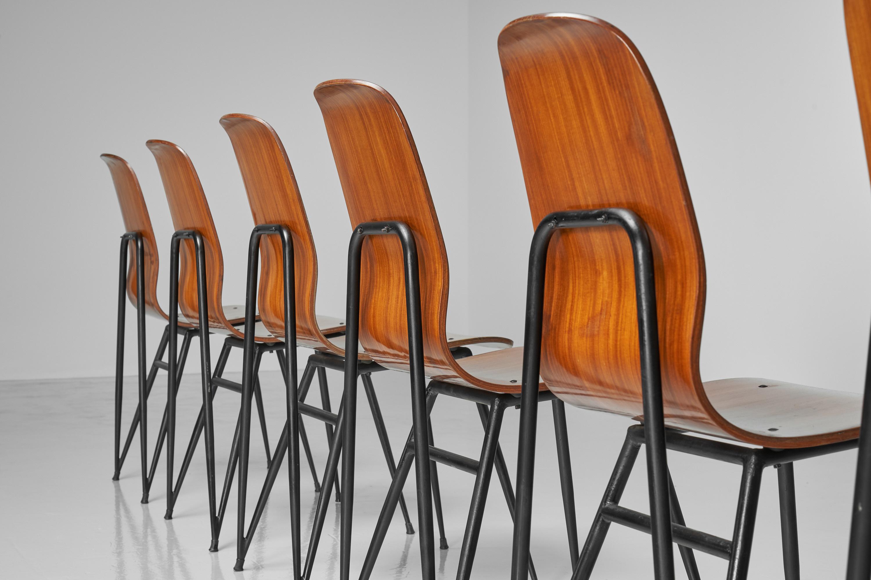 Mid-20th Century Enzo strada dining chairs Mobili Barovero Italy 1950 For Sale