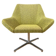 EOOS Designed Cahoots Relax Chair for Keilhauer in Chartreuse D