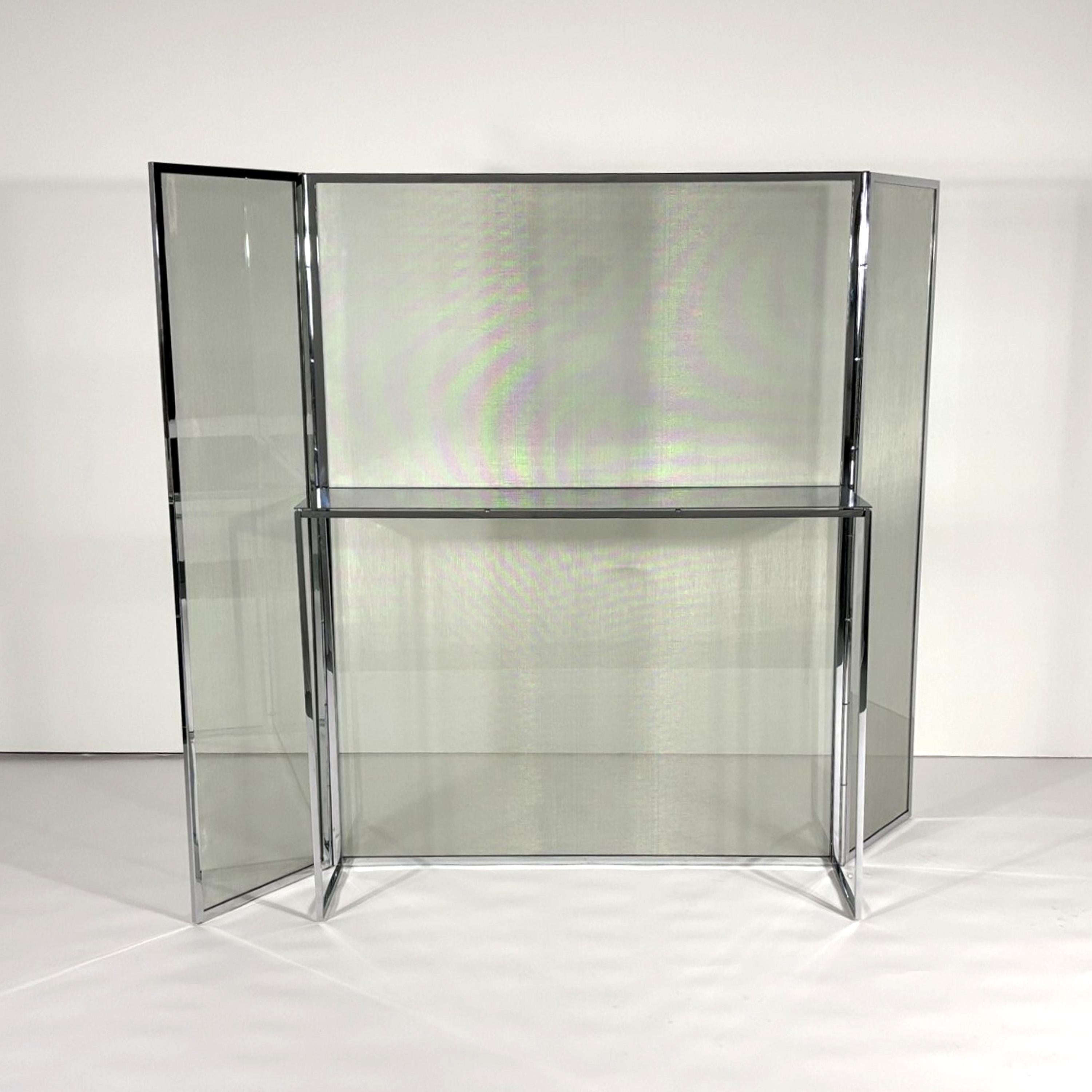 Eos Wind Screen Console by Antonio Citterio Bon état - En vente à Doral, FL