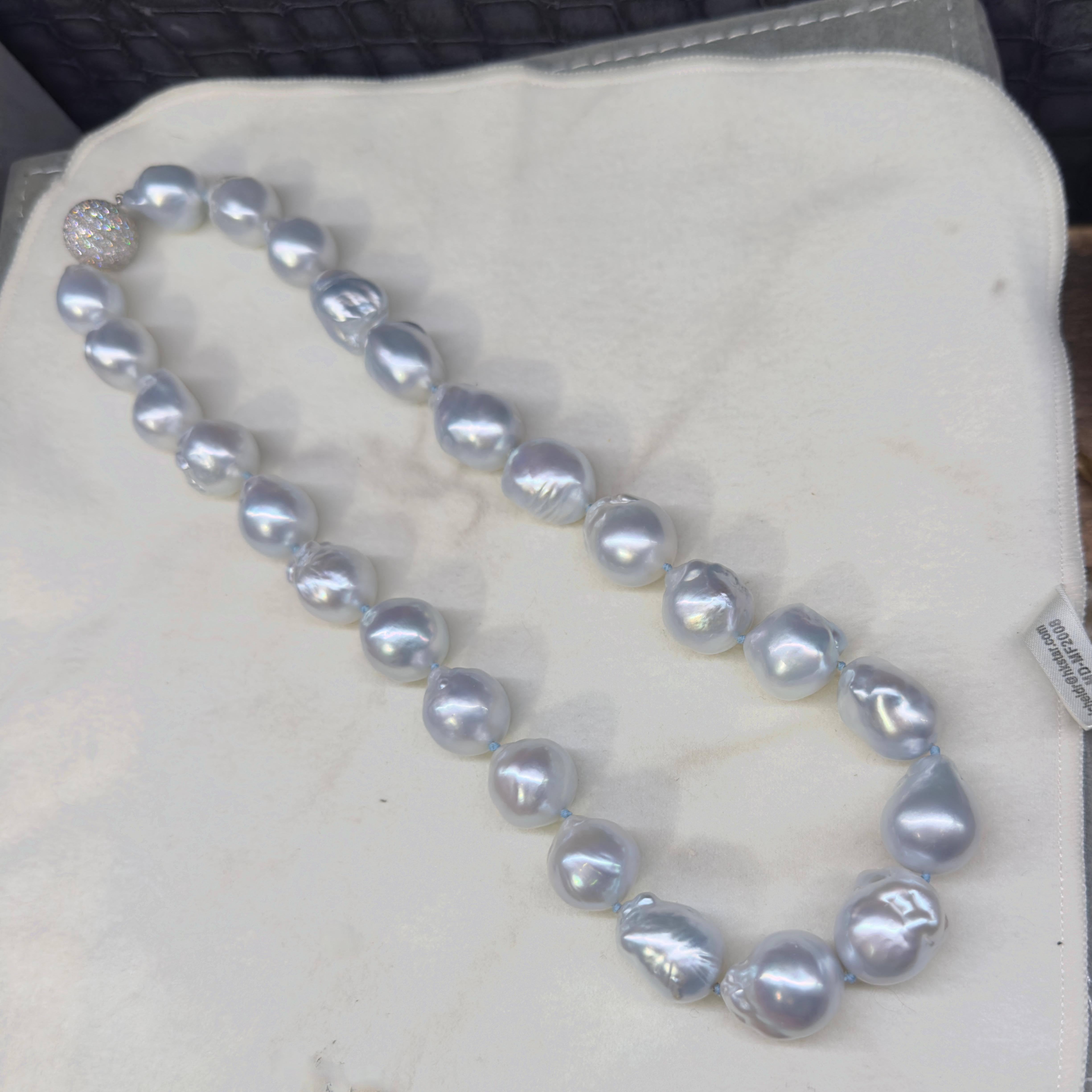 Strand de perles baroques des mers du Sud d'Australie Unisexe en vente