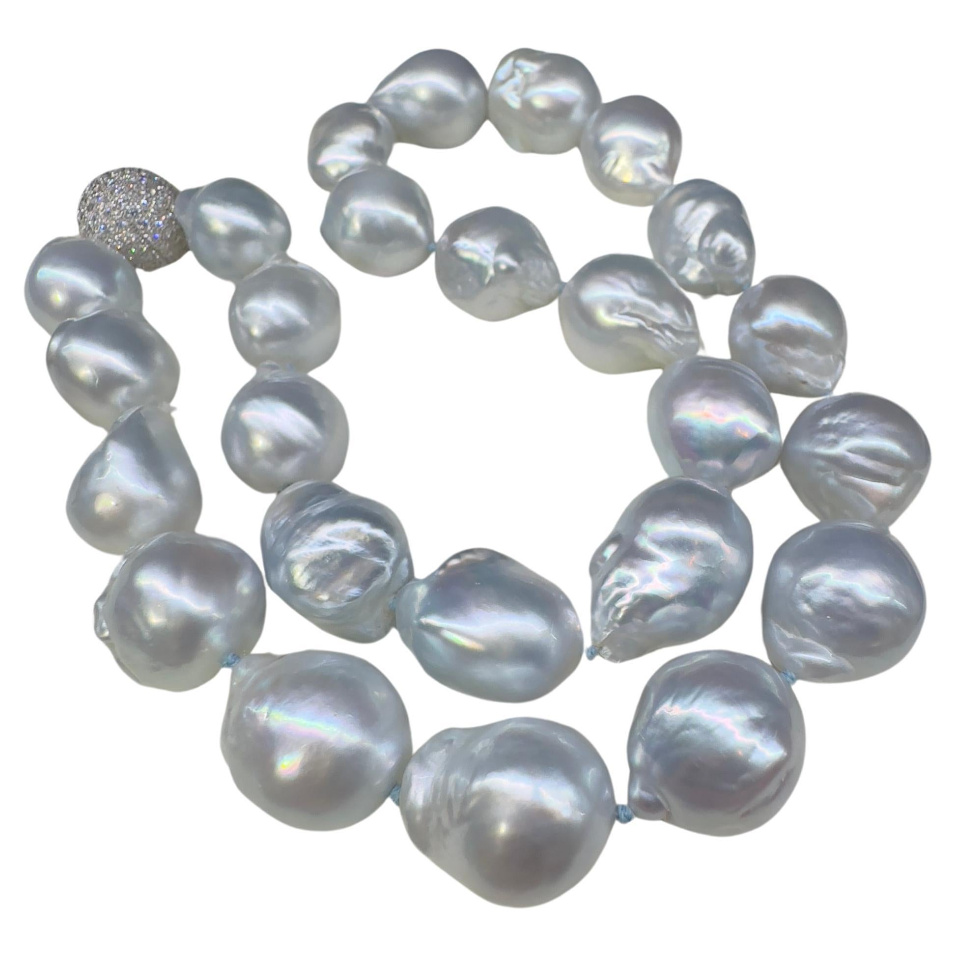 Strand de perles baroques des mers du Sud d'Australie en vente