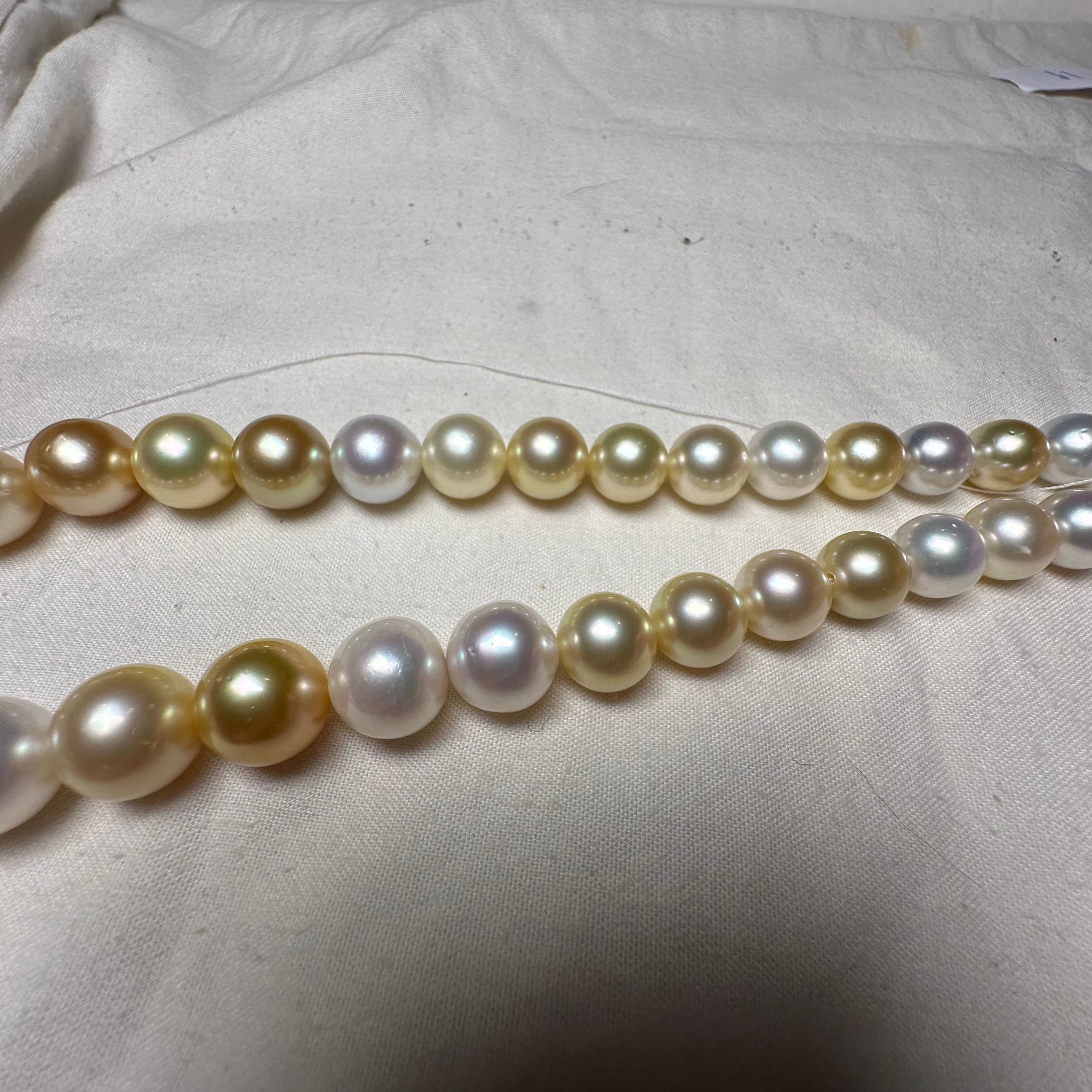 Eostre Australian South Sea  Pearl and Gold south sea pearl Strand Necklace In New Condition For Sale In Melbourne, AU