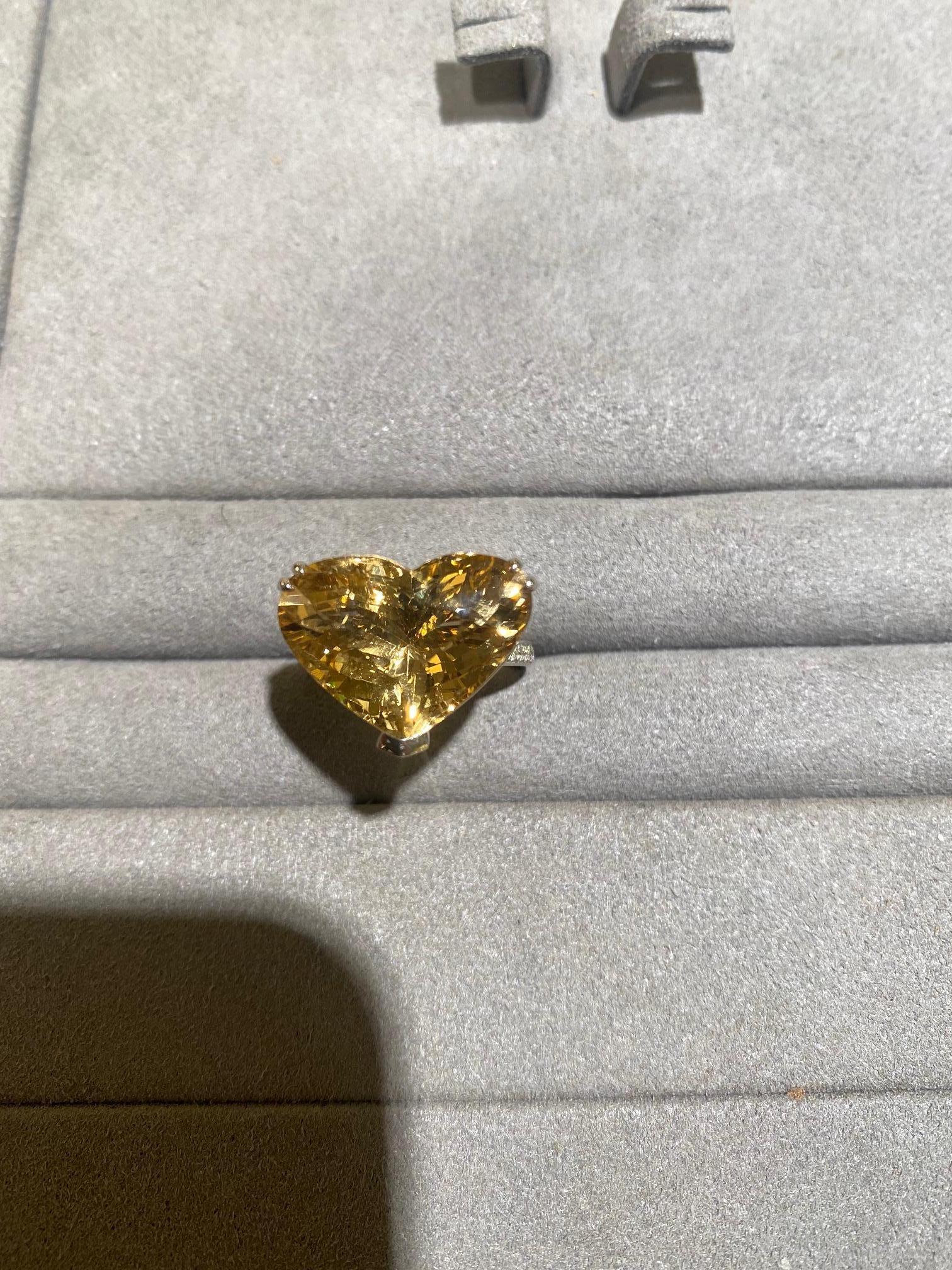 Eostre Bague en or blanc 18 carats avec béryl jaune intense et diamants en vente 1