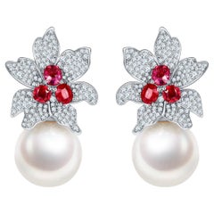 Boucles d'oreilles en or blanc 18 carats avec émeraude, perles des mers du Sud et diamants