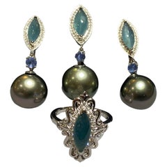 Eostre Type A Blue Jadeite, Tahitian Pearl and Diamond Jewellery set in 18k Gold