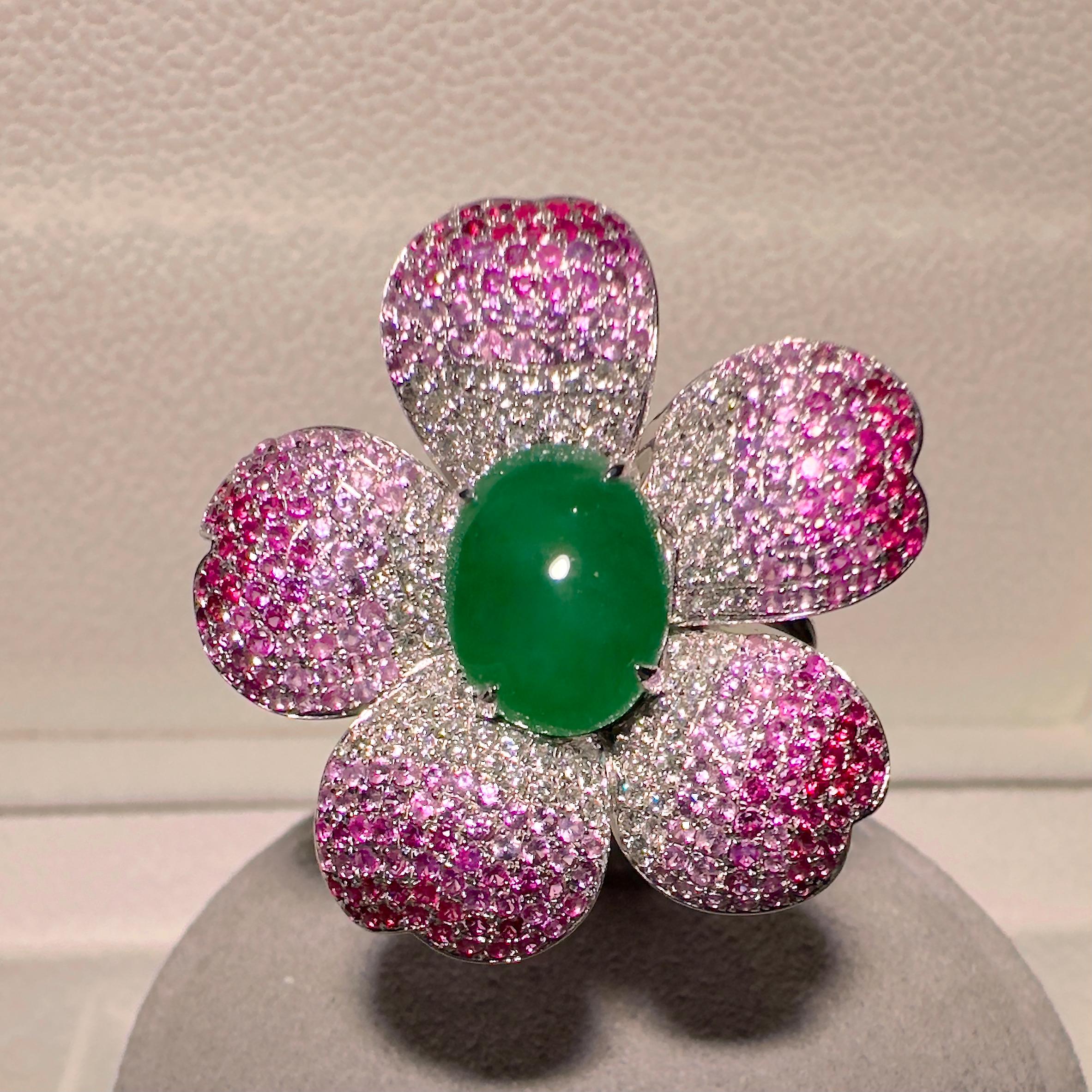 Contemporain Bague pendentif de type Eostre en or 18 carats avec jadéite verte, saphir rose et diamants en vente
