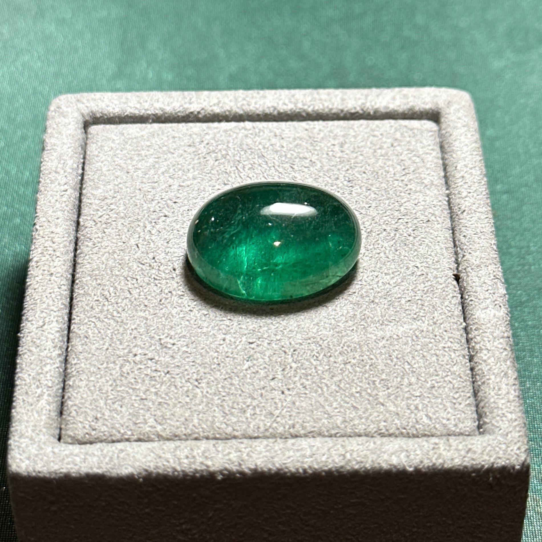 Eostre Lebendiger grüner Smaragd-Cabochon für Damen oder Herren