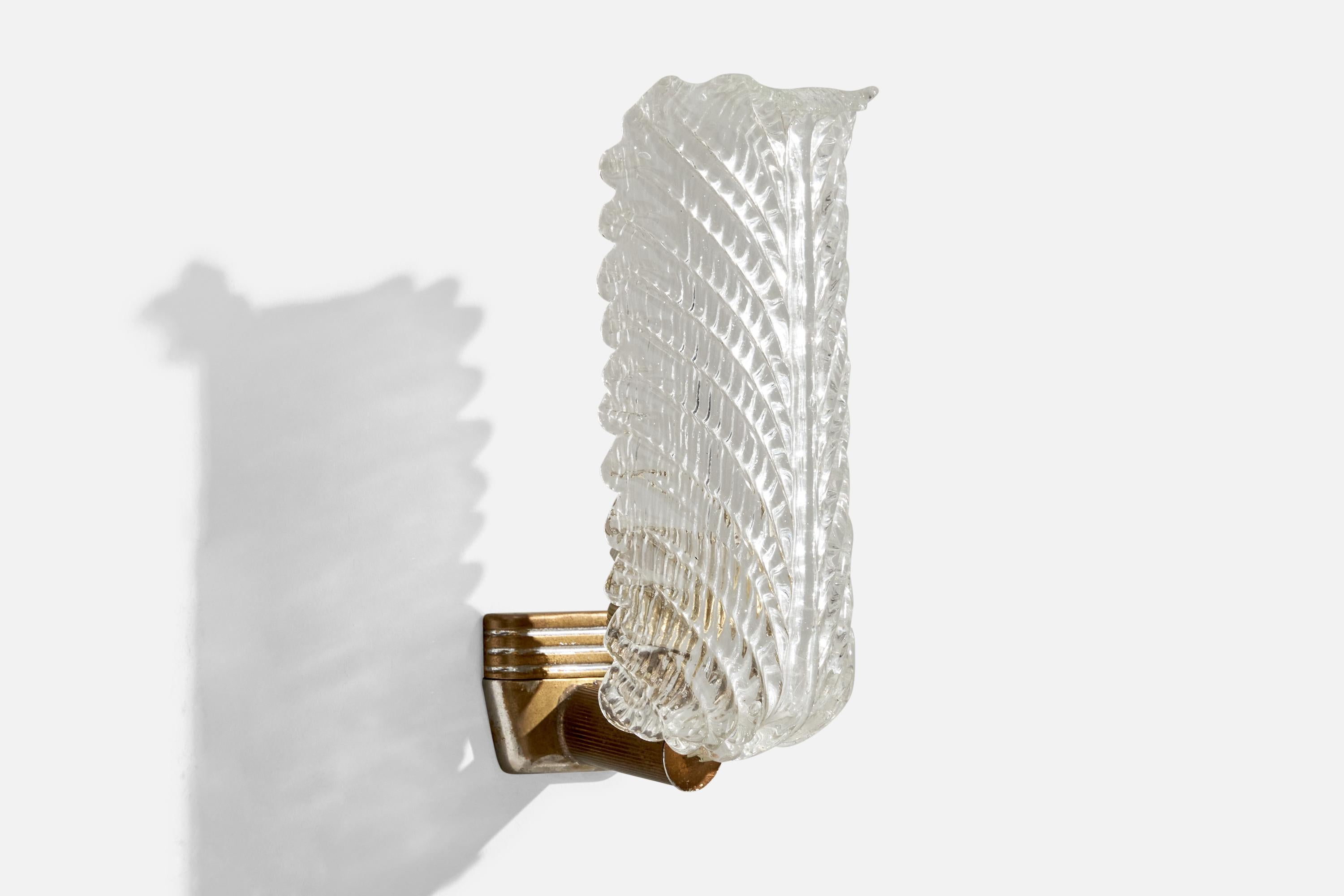 A brass, metal and Murano glass wall light produced by EP Milano, Italy, c. 1940s.

Overall Dimensions (inches):  10” H x 4.25” W x 5“D

Back Plate Dimensions (Inches): 2.25” H x 3.25” W x .5” D

Bulb Specifications: E-26 Bulb

Number of Sockets