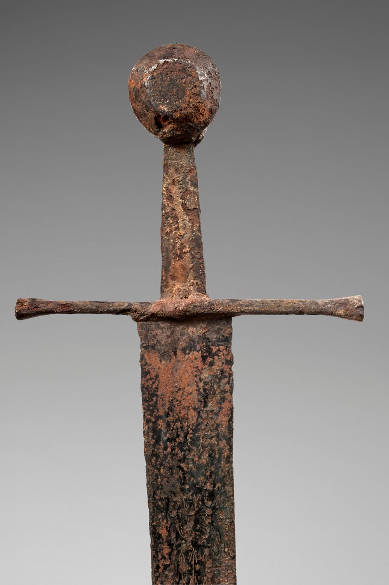 Epée Médiévale at 1stDibs