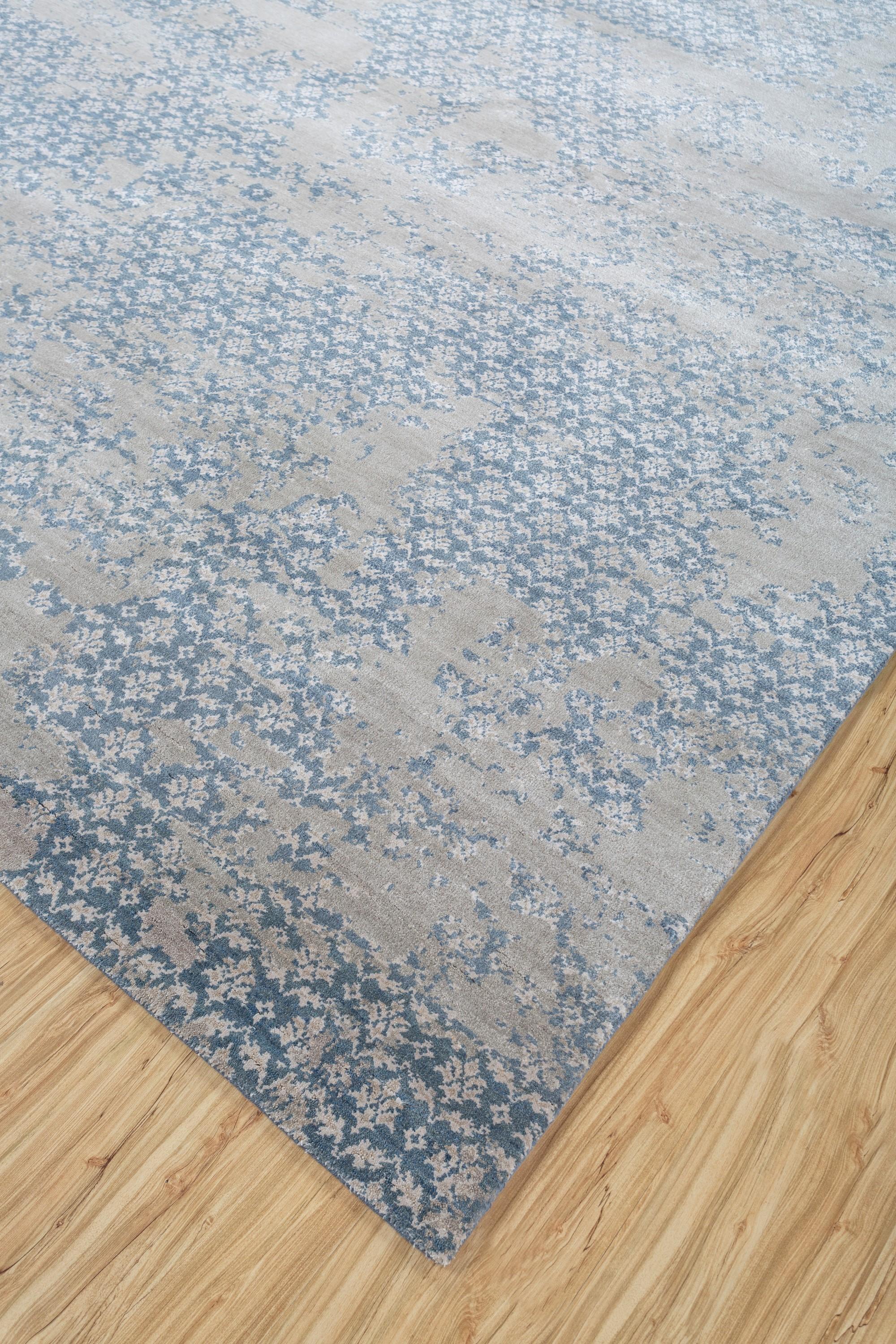 Country Ephemeral Horizon Faded Denim & Classic Gray 240X300 Cm Handknotted Rug For Sale