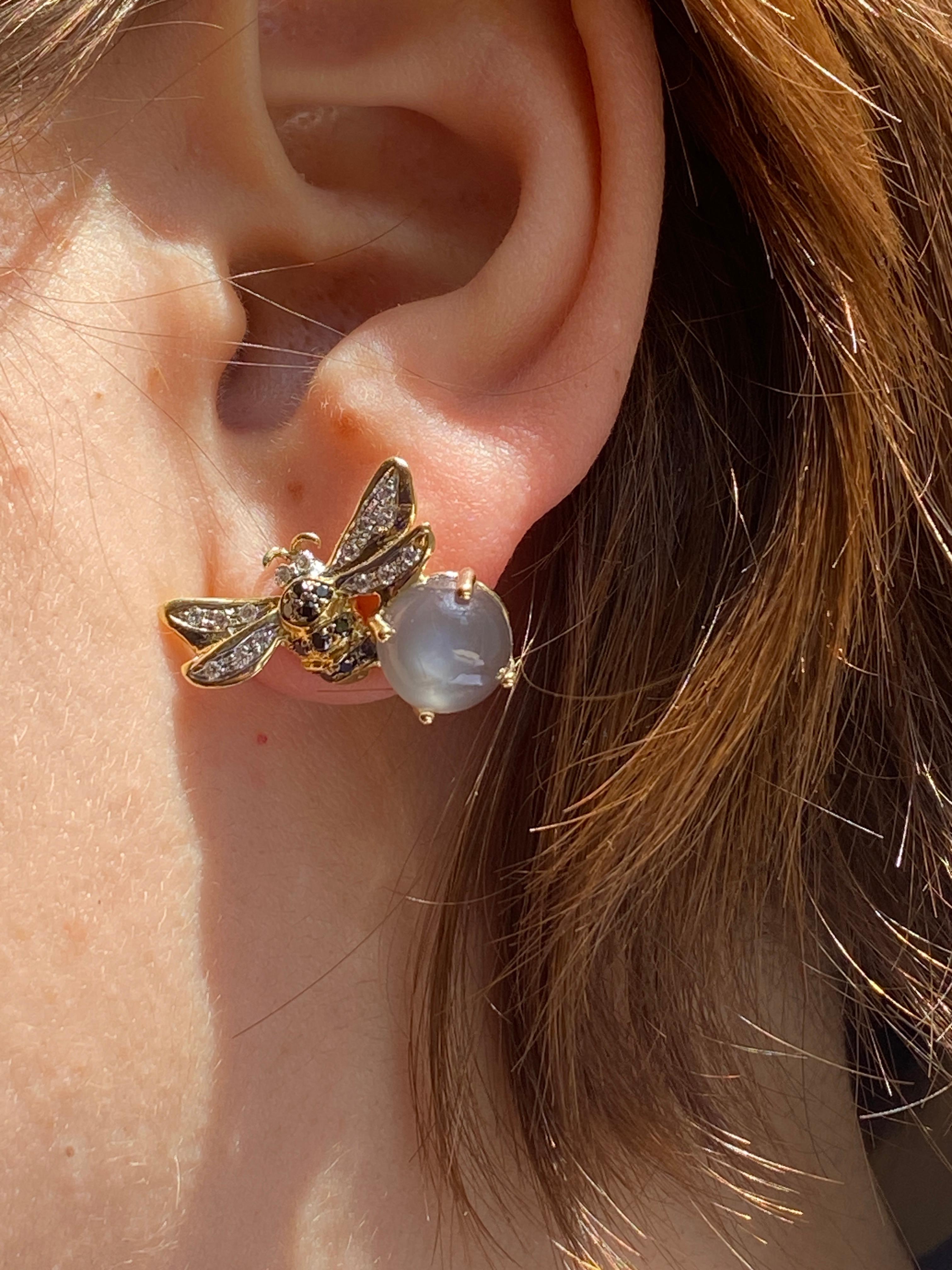 Ephemery 18K Yellow Gold Labradorite White Diamonds Stud Bee Earrings For Sale 5