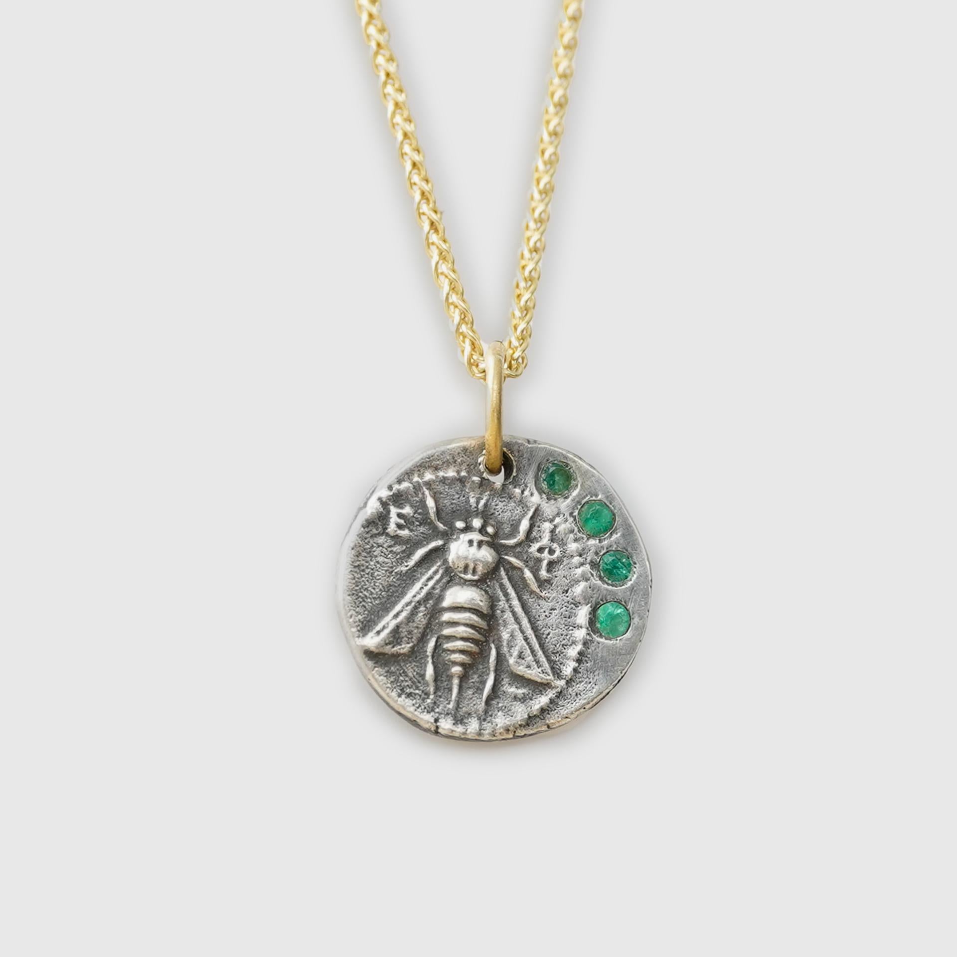 Grec classique Ephèse, reine des abeilles, drachme tétra, pendentif en forme de pièce de monnaie ancienne (Replica), 24kt Gol en vente