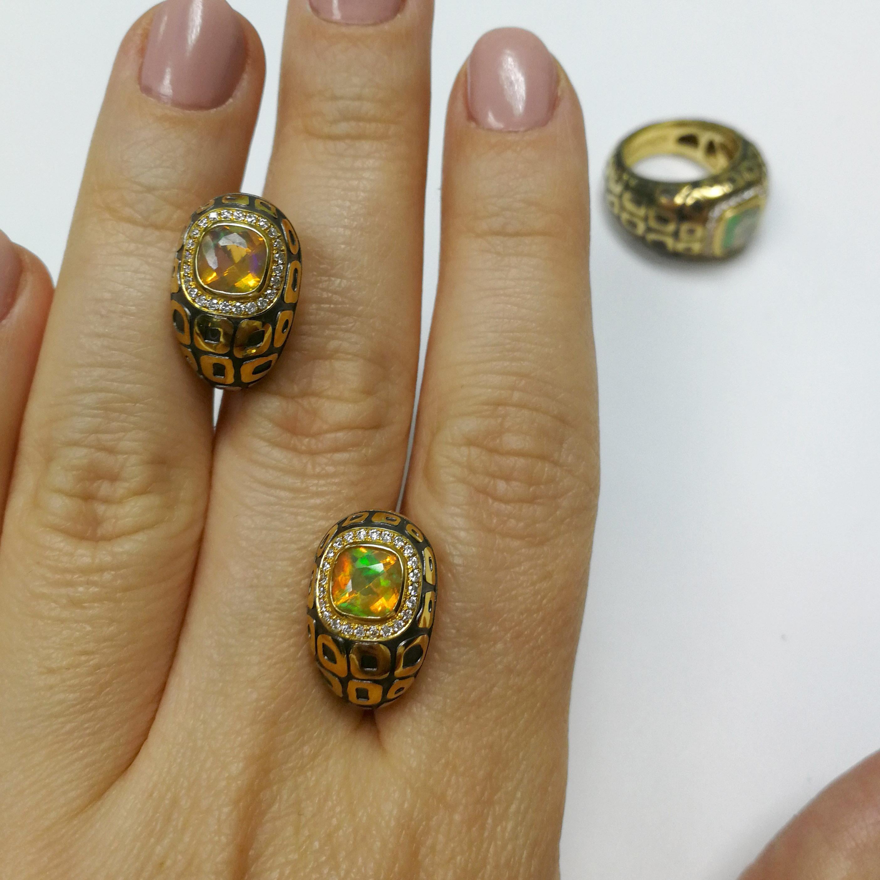 Äthiopischer Opal 0,99 Karat Diamanten Ohrringe aus 18 Karat Gelb- und Schwarzgold Damen im Angebot