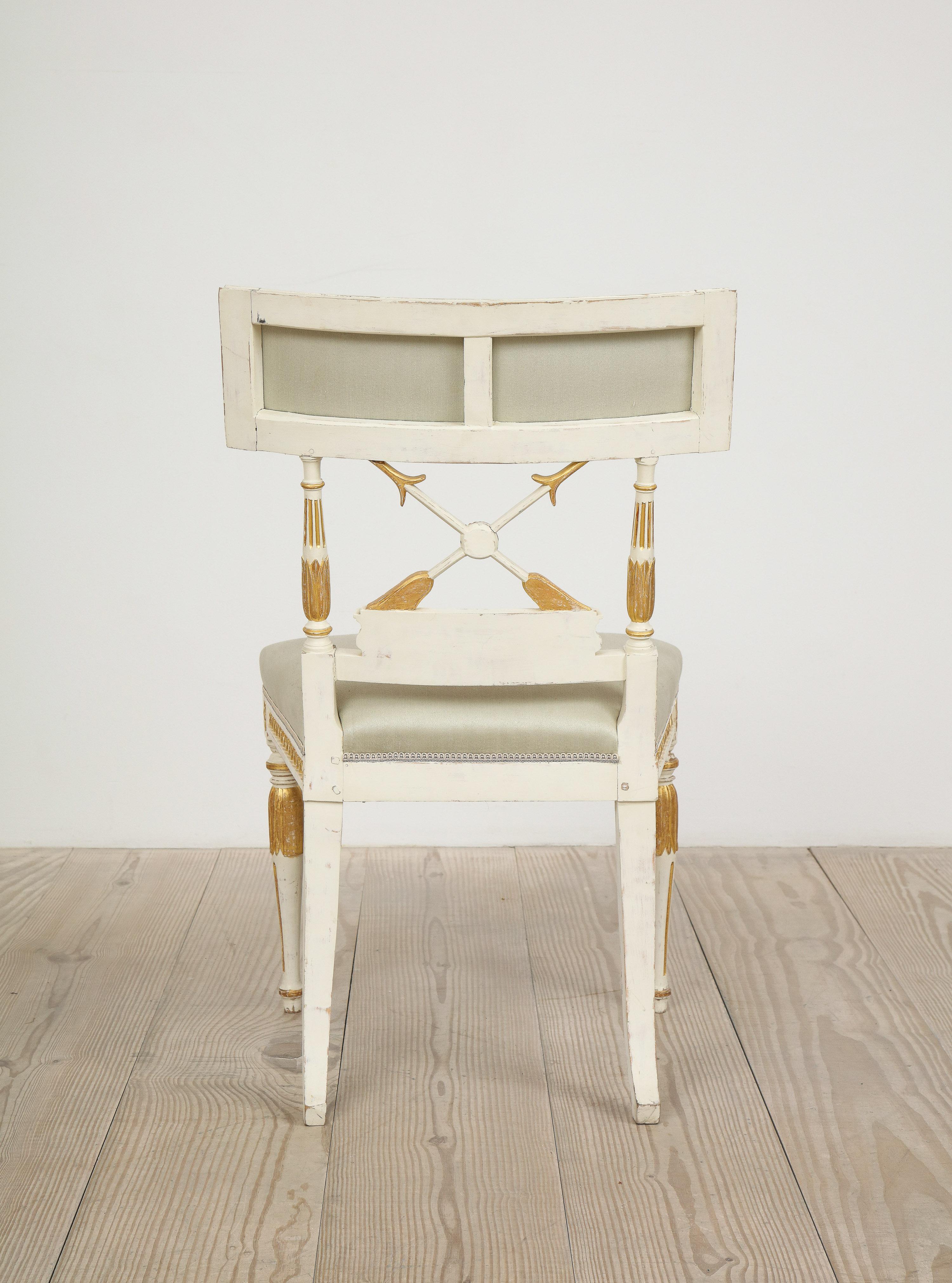Ephraim Ståhl:: Chaises de la fin de l'époque gustavienne et du début de l'Empire:: paire:: circa 1800 2
