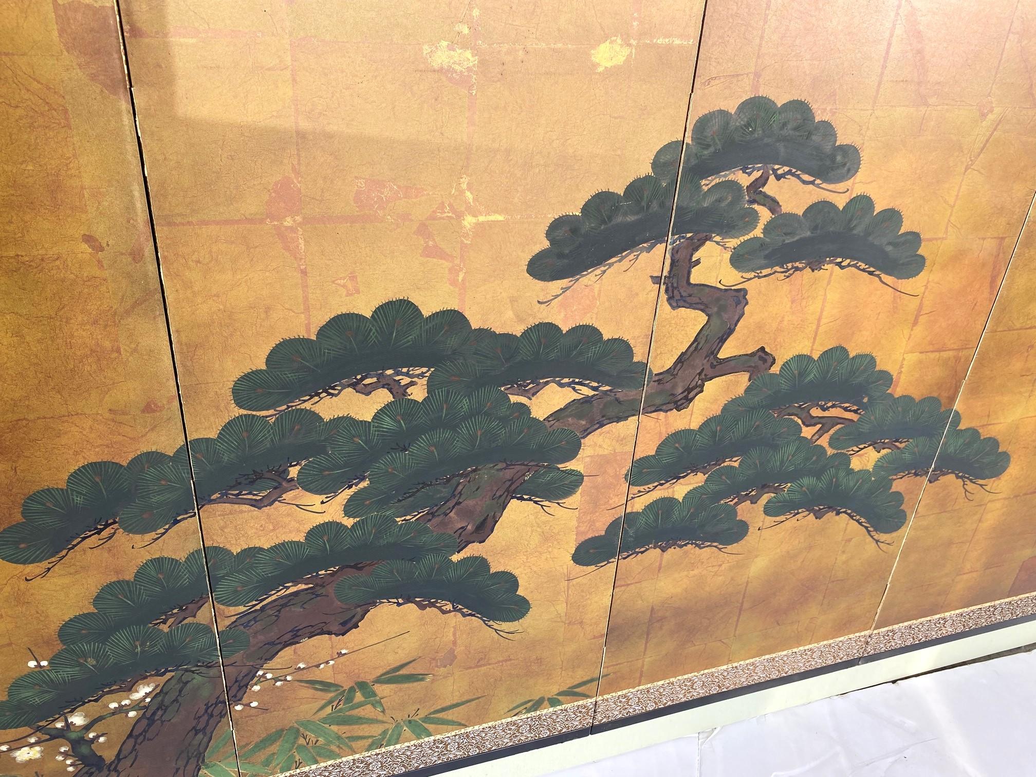 Epic Korean Pine 4-Panel Screen.  In Good Condition For Sale In Pomona, CA