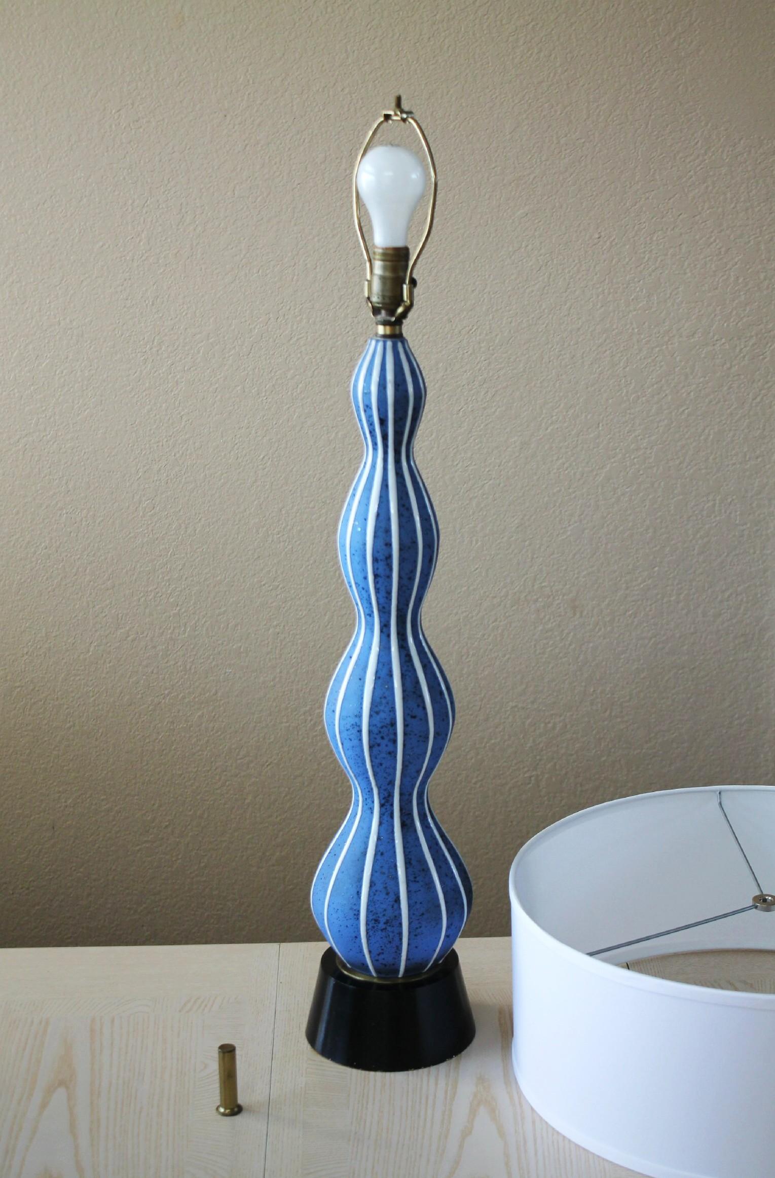 Epic! Rimini Blue Mid Century Modern Italian Pottery Lamp Bitossi 50s Aldo Londi For Sale 3