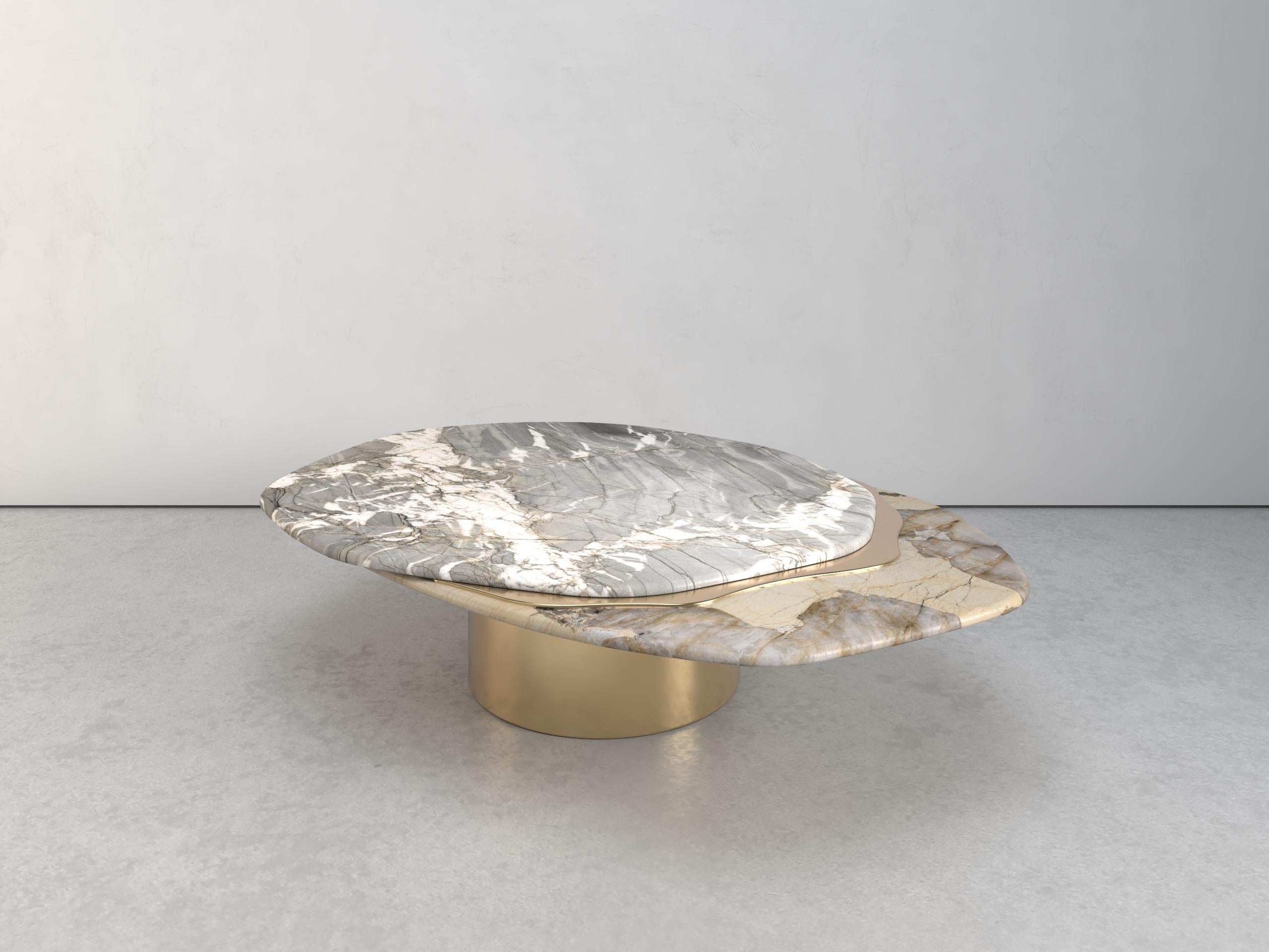 Table basse Epicure V en quartzite et laiton en édition limitée de Grzegorz Majka Neuf - En vente à Geneve, CH