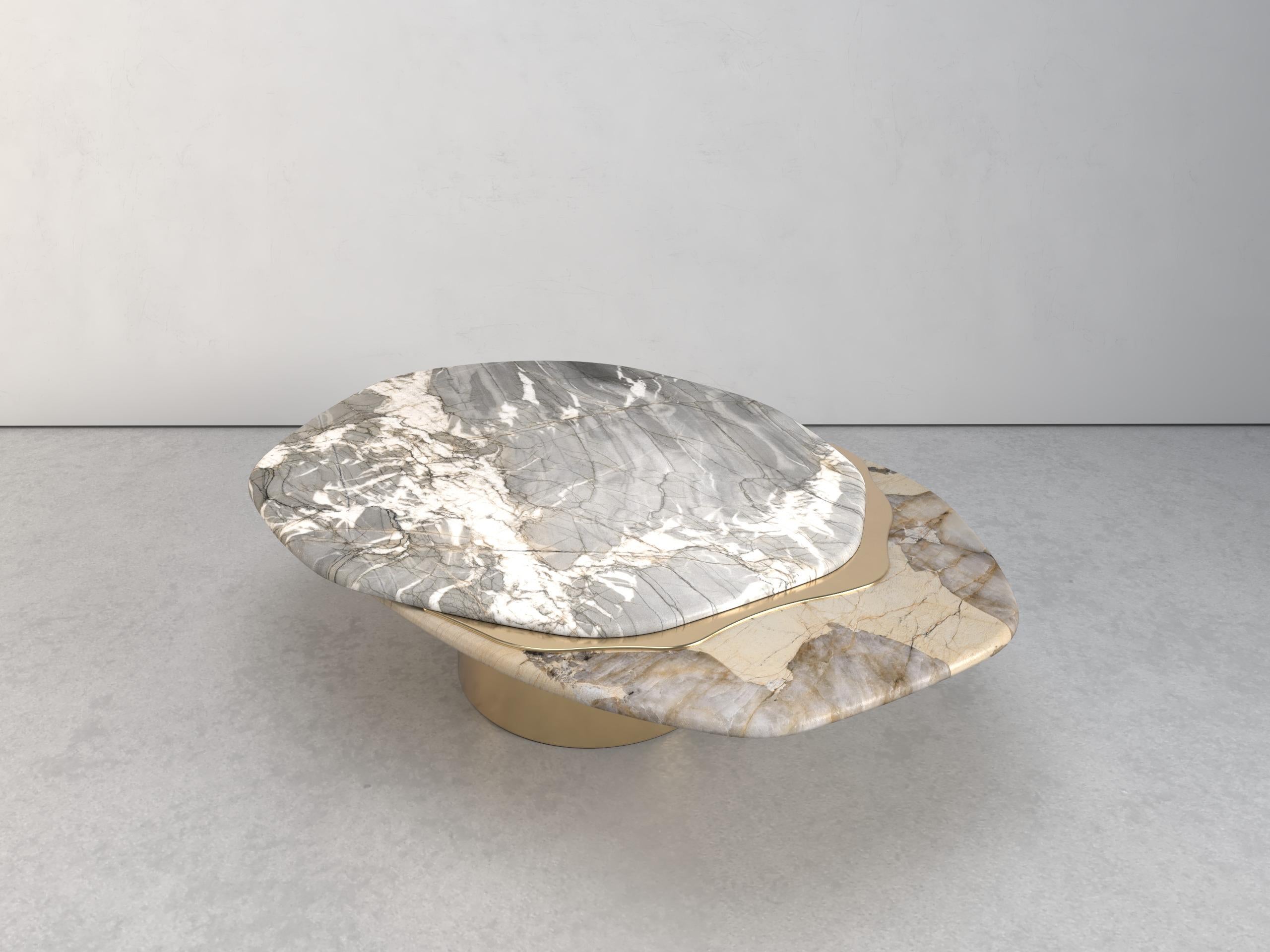 XXIe siècle et contemporain Table basse Epicure V en quartzite et laiton en édition limitée de Grzegorz Majka en vente