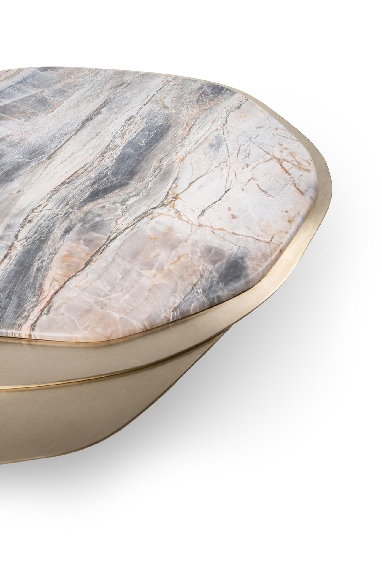 Autre Table basse Epicure VII en quartzite et laiton en édition limitée de Grzegorz Majka en vente