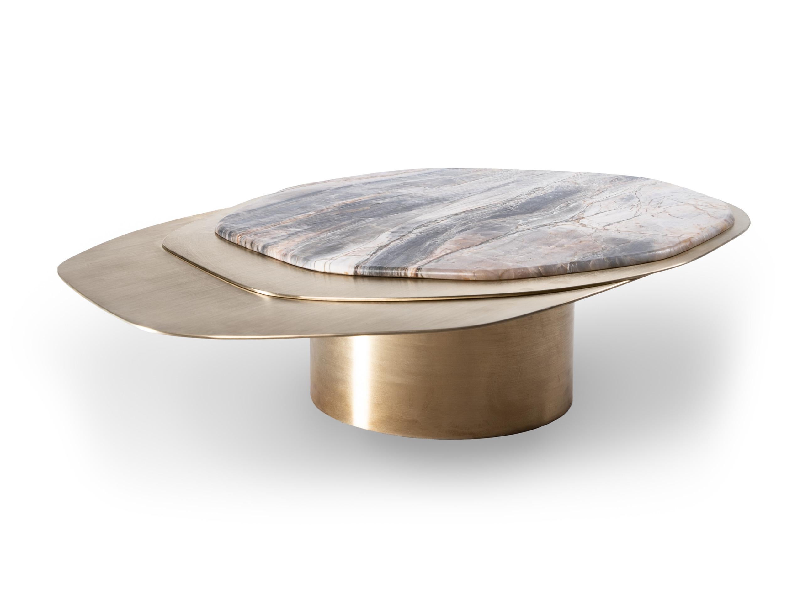 Table basse Epicure VII en quartzite et laiton en édition limitée de Grzegorz Majka Neuf - En vente à Geneve, CH