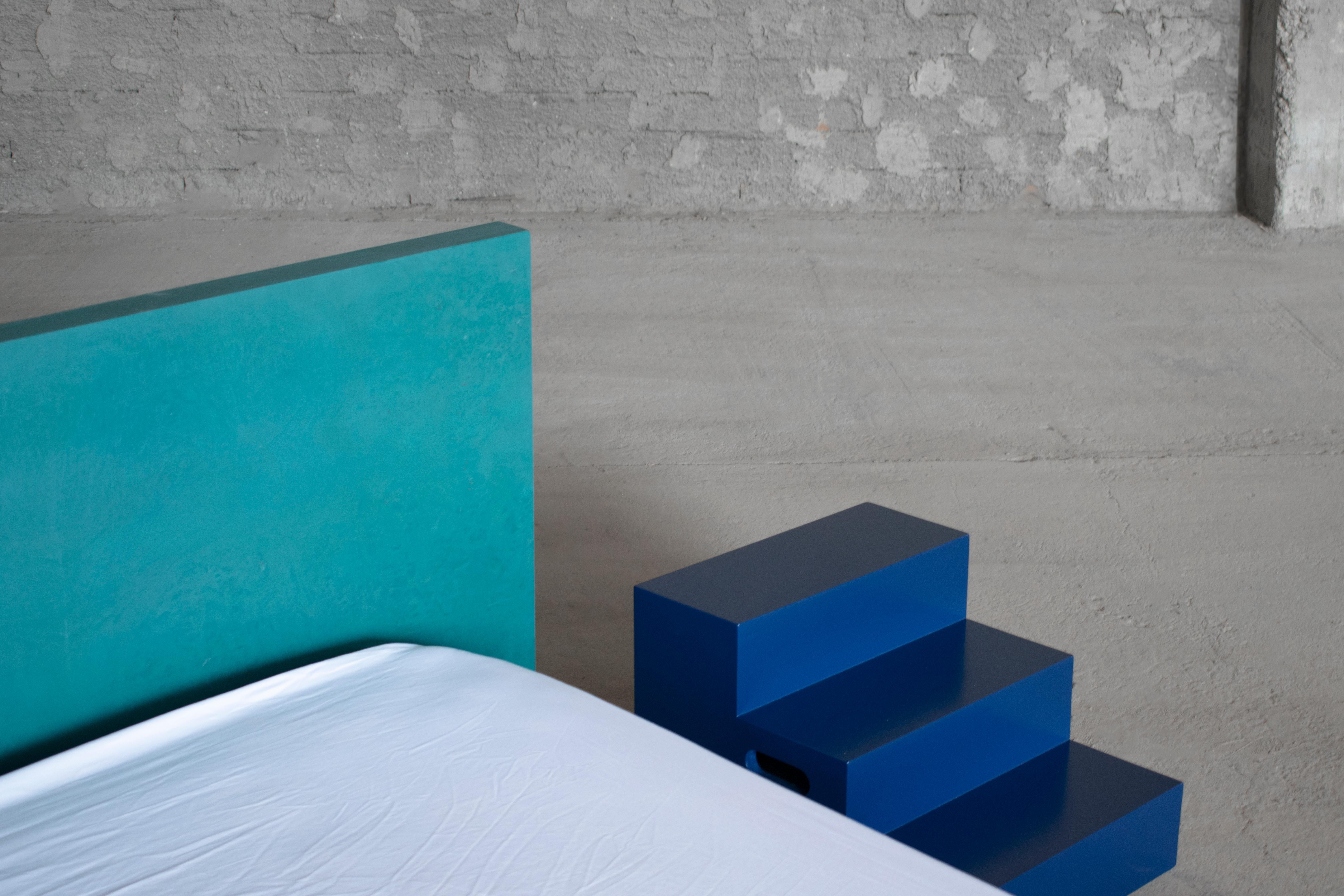 EPIFANIA Mapa Burl Veneer Bed with Integrated Nightstands in Beige Color For Sale 7