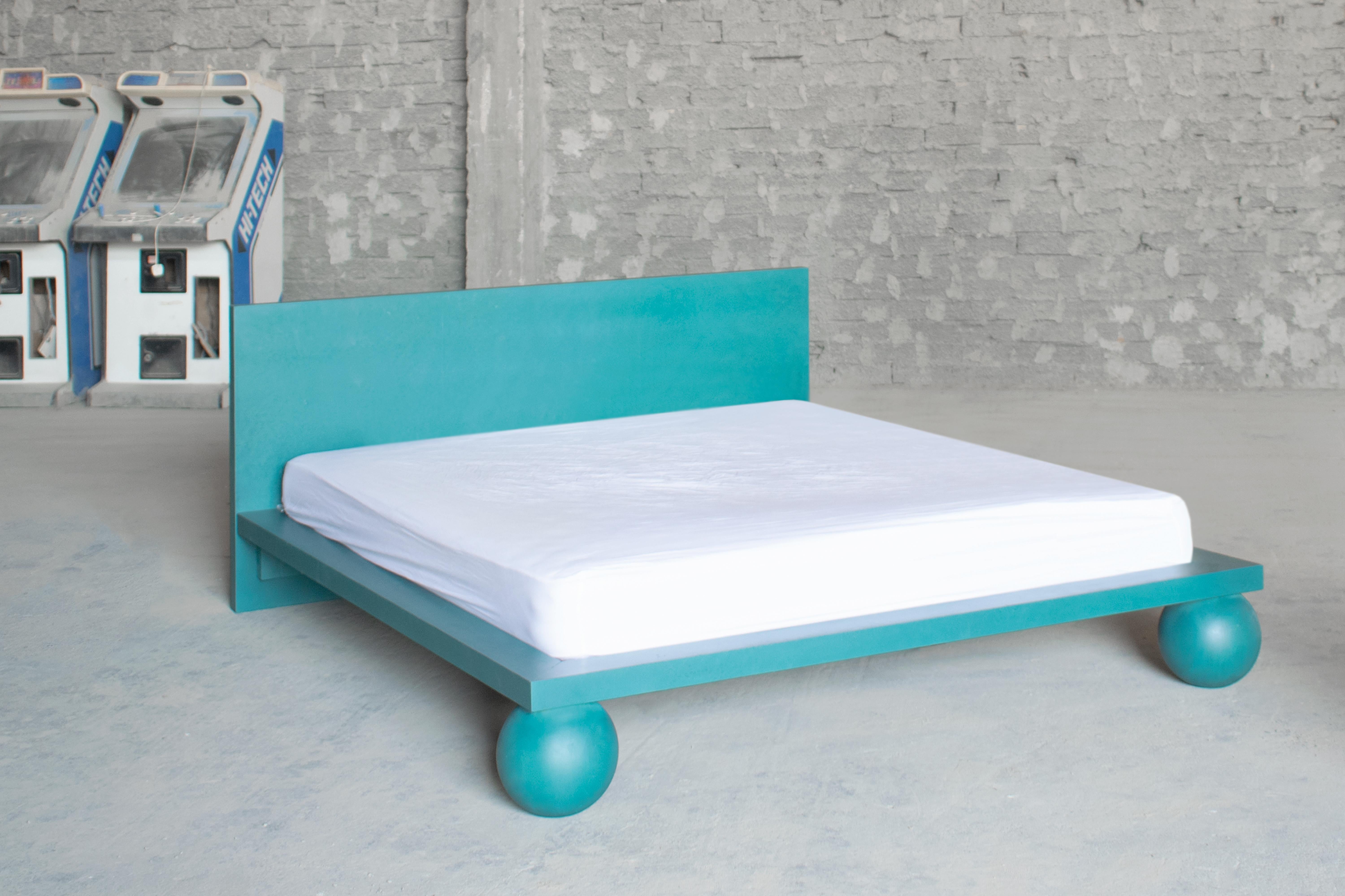 EPIFANIA Mapa Burl Veneer Bed with Integrated Nightstands in Beige Color For Sale 11
