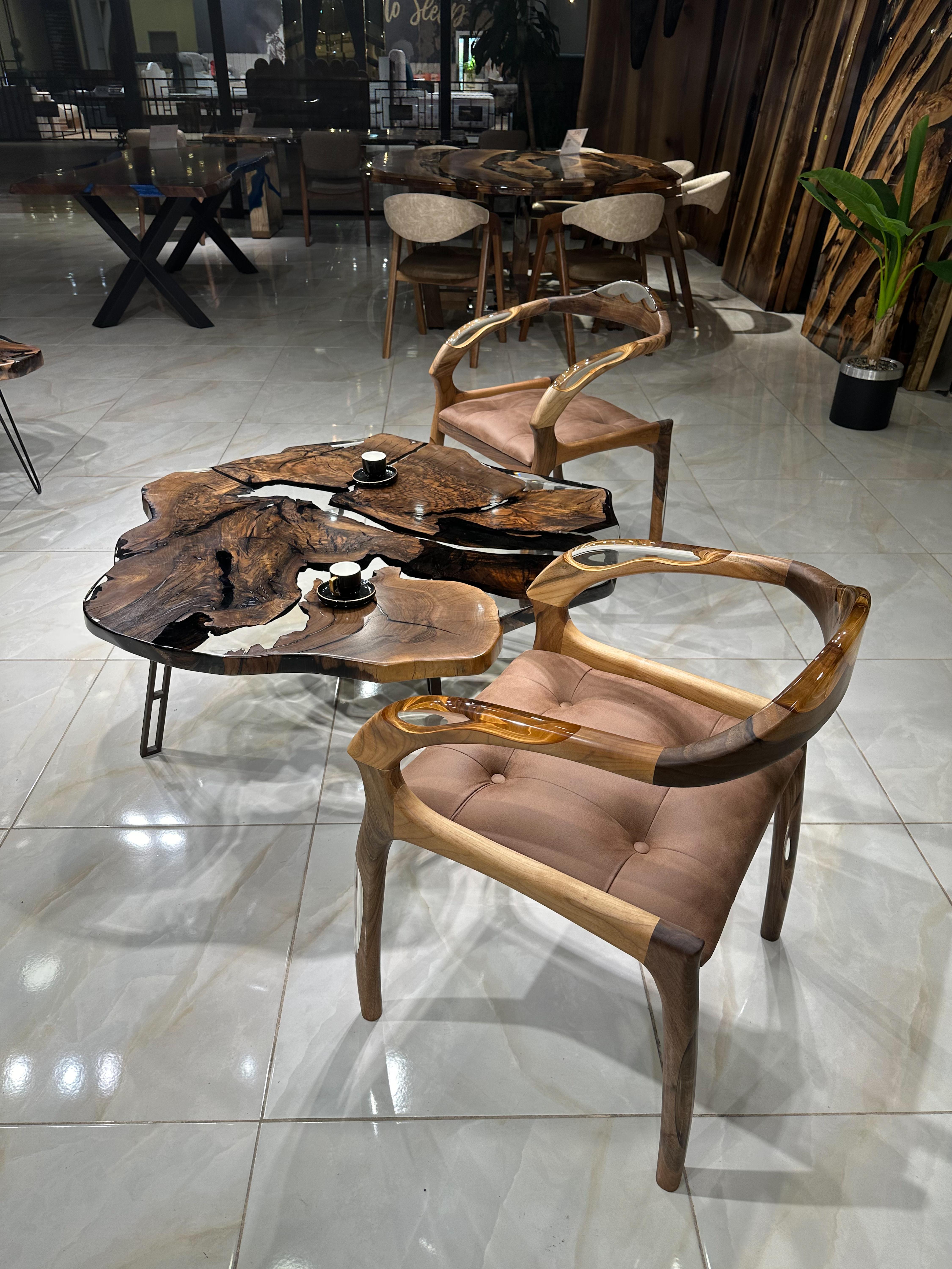 Tavolino da caffè in resina epossidica - Tavolino moderno per il soggiorno - Tavolino laterale in vendita 3