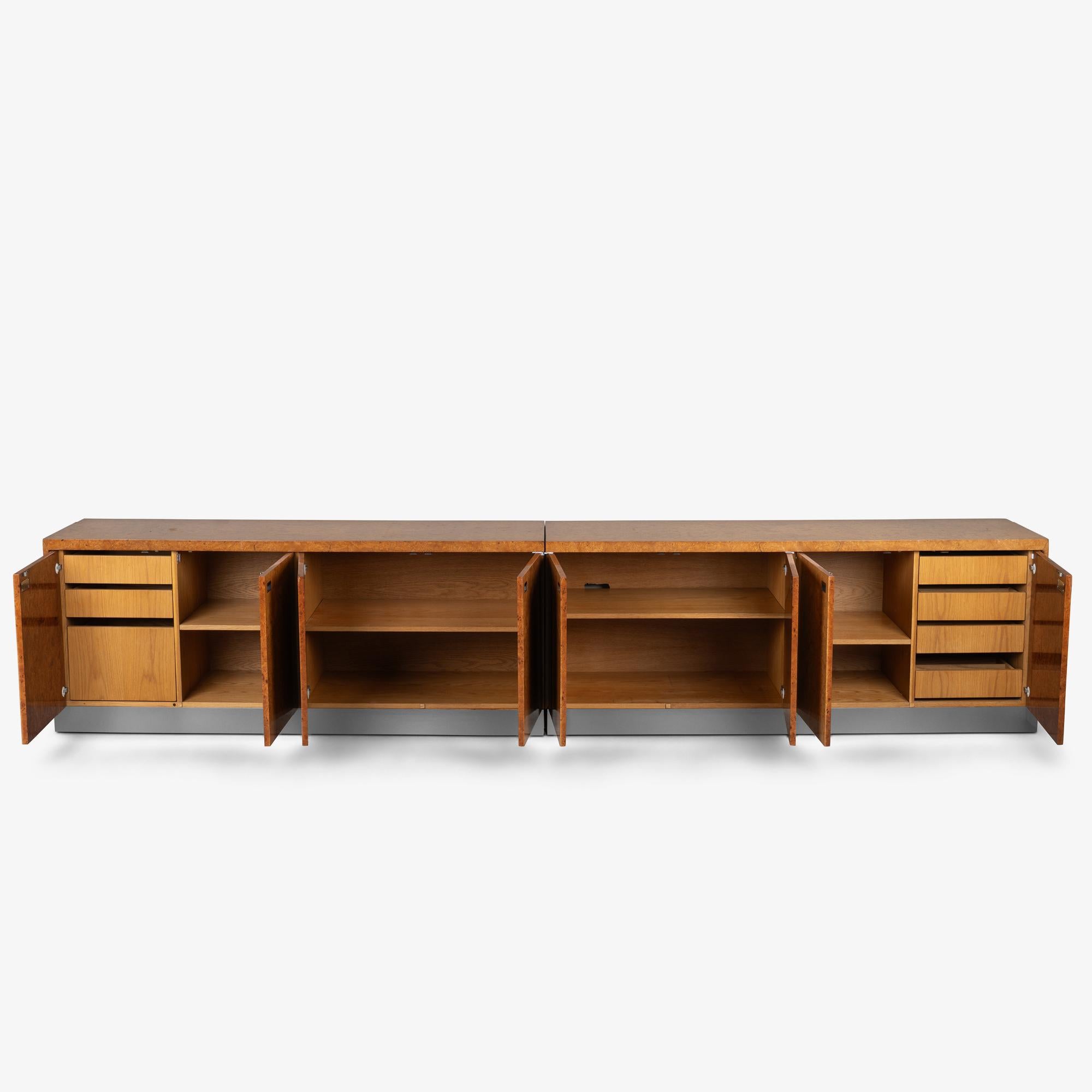 Mid-Century moderno Credenza Eppinger lunga 12' in legno di radica e cromo in vendita