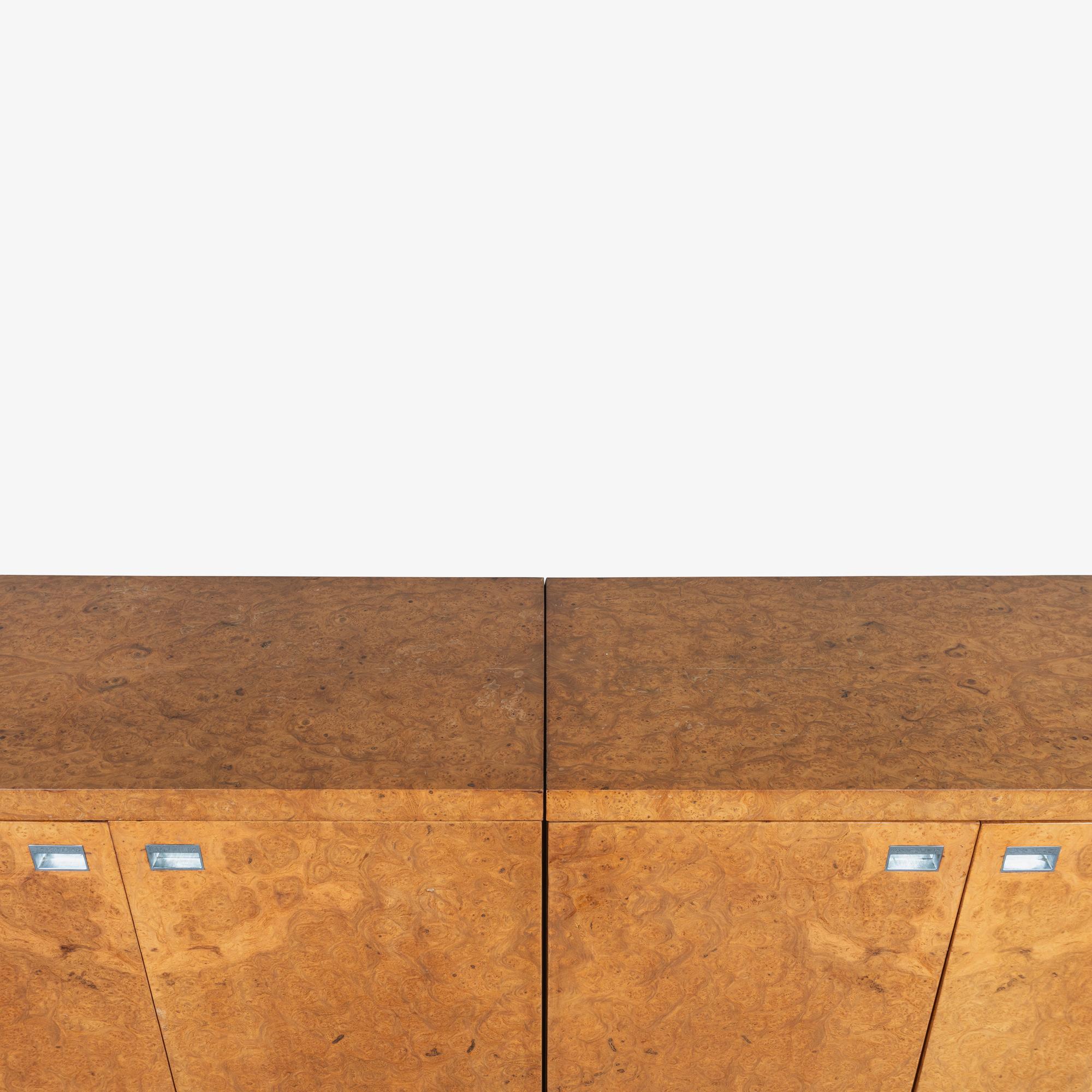 Cromo Credenza Eppinger lunga 12' in legno di radica e cromo in vendita