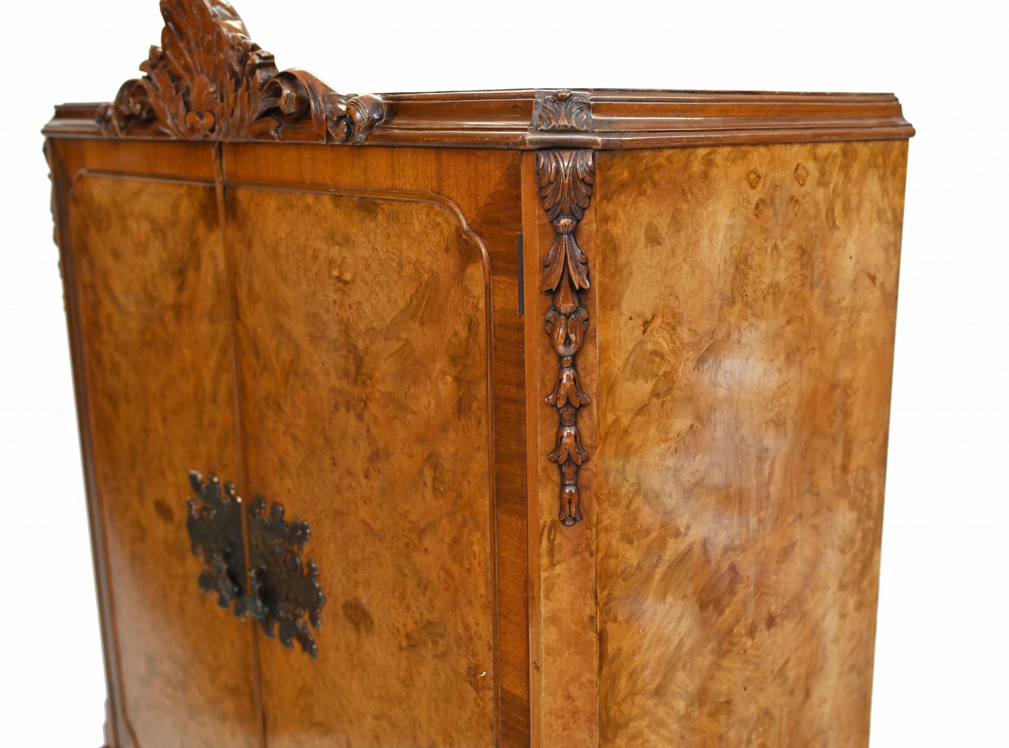 Epstein Deco Cocktail Cabinet Drinks Chest Walnut 1930 Bon état - En vente à Potters Bar, GB