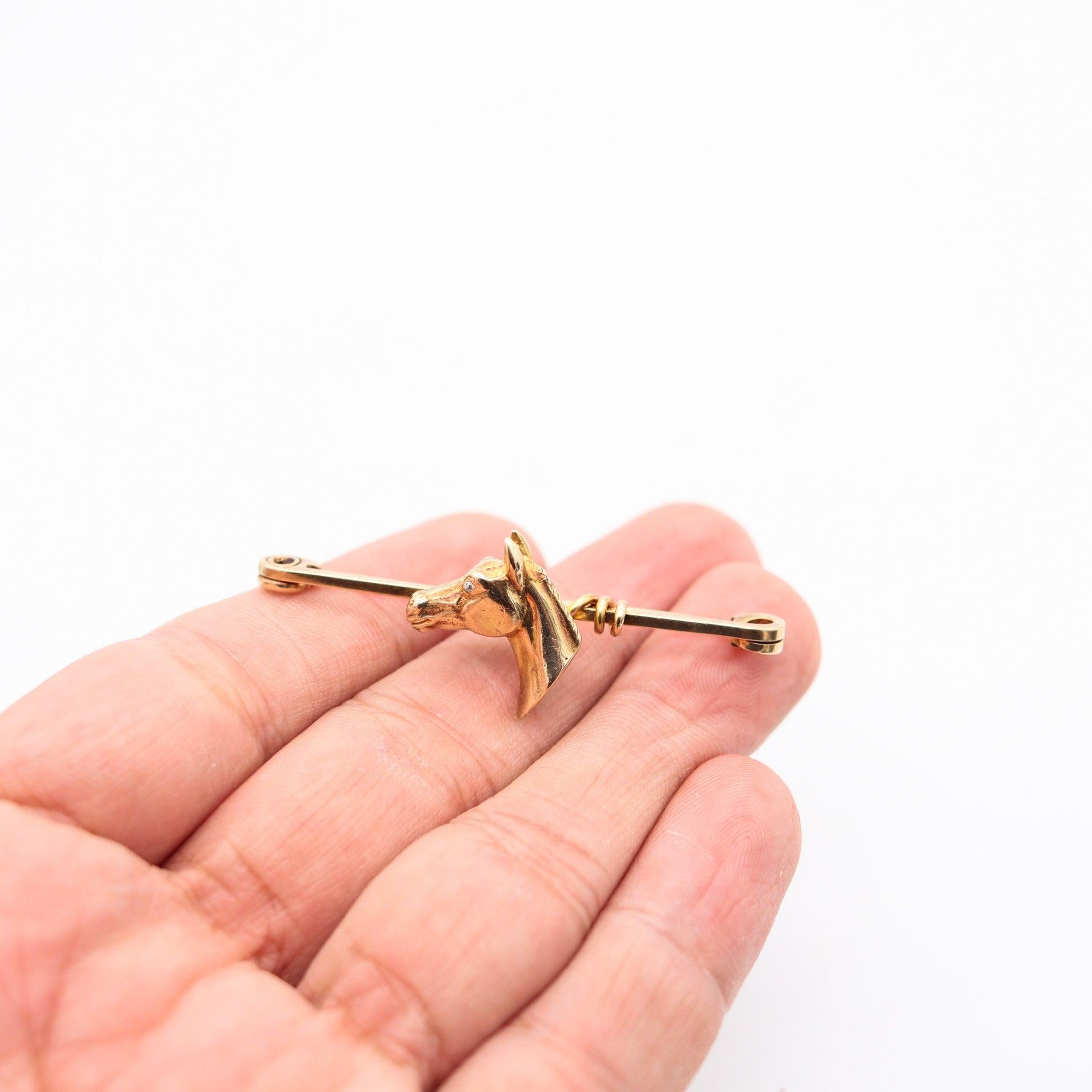 EQUESTRIAN 1940 Horse Tie Bar Pin In 18Kt Yellow Gold With One Diamond 2