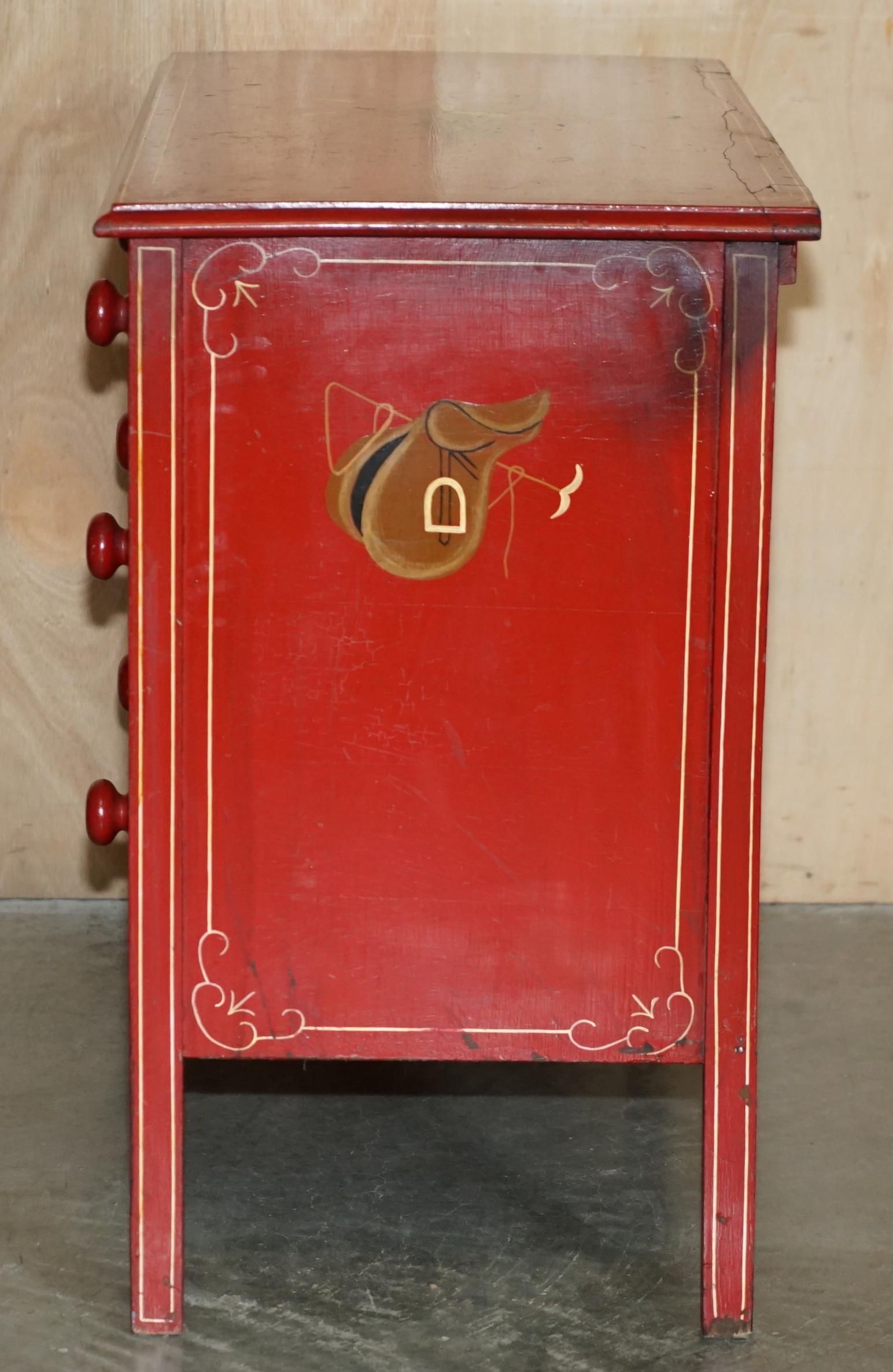 EQUESTRIAN ANTIQUE VICTORIAN PINE HAND PAINTED HORSE & JOCKEY CHEST OF DRAWERs For Sale 3