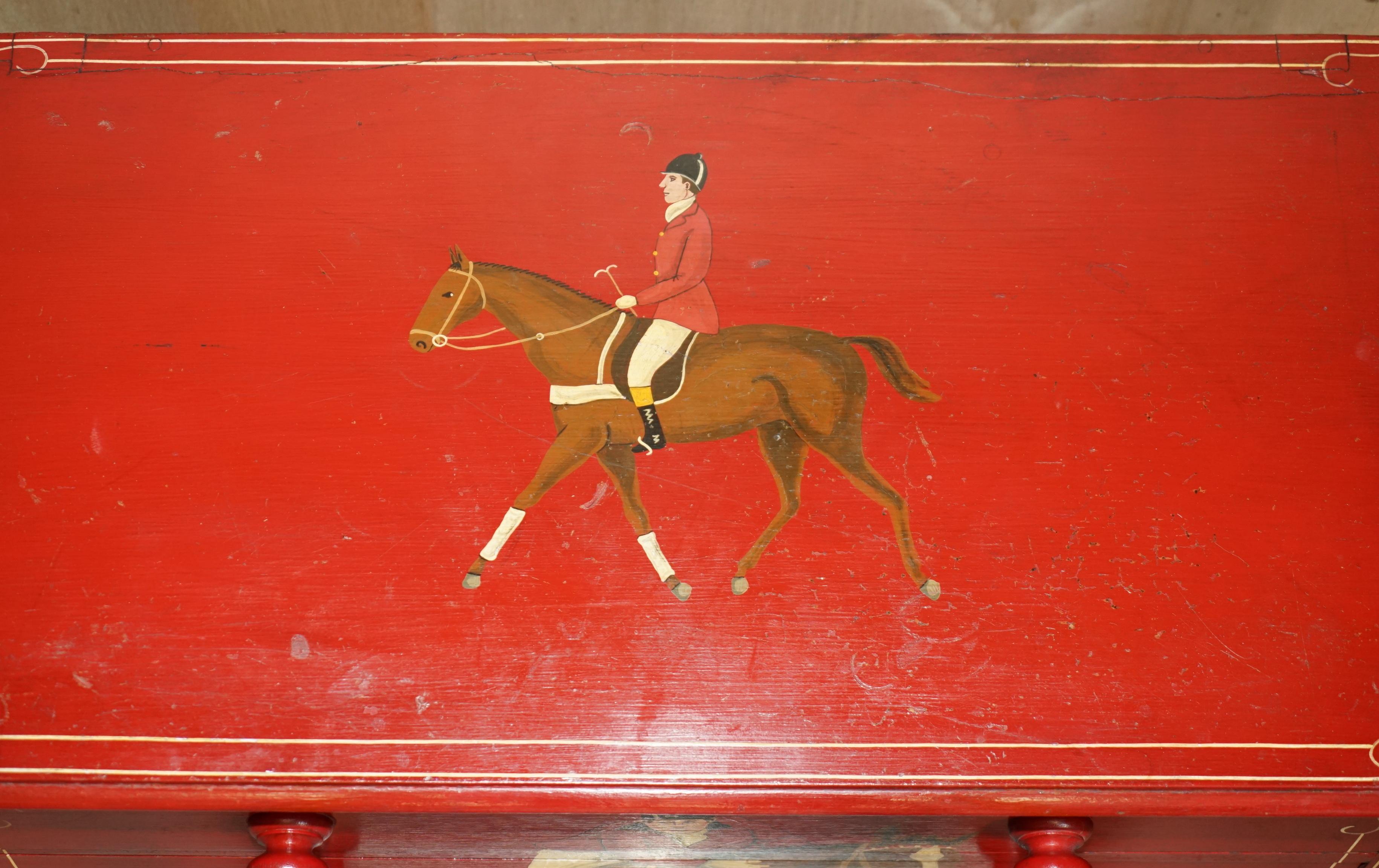 Hand-Painted EQUESTRIAN ANTIQUE VICTORIAN PINE HAND PAINTED HORSE & JOCKEY CHEST OF DRAWERs For Sale