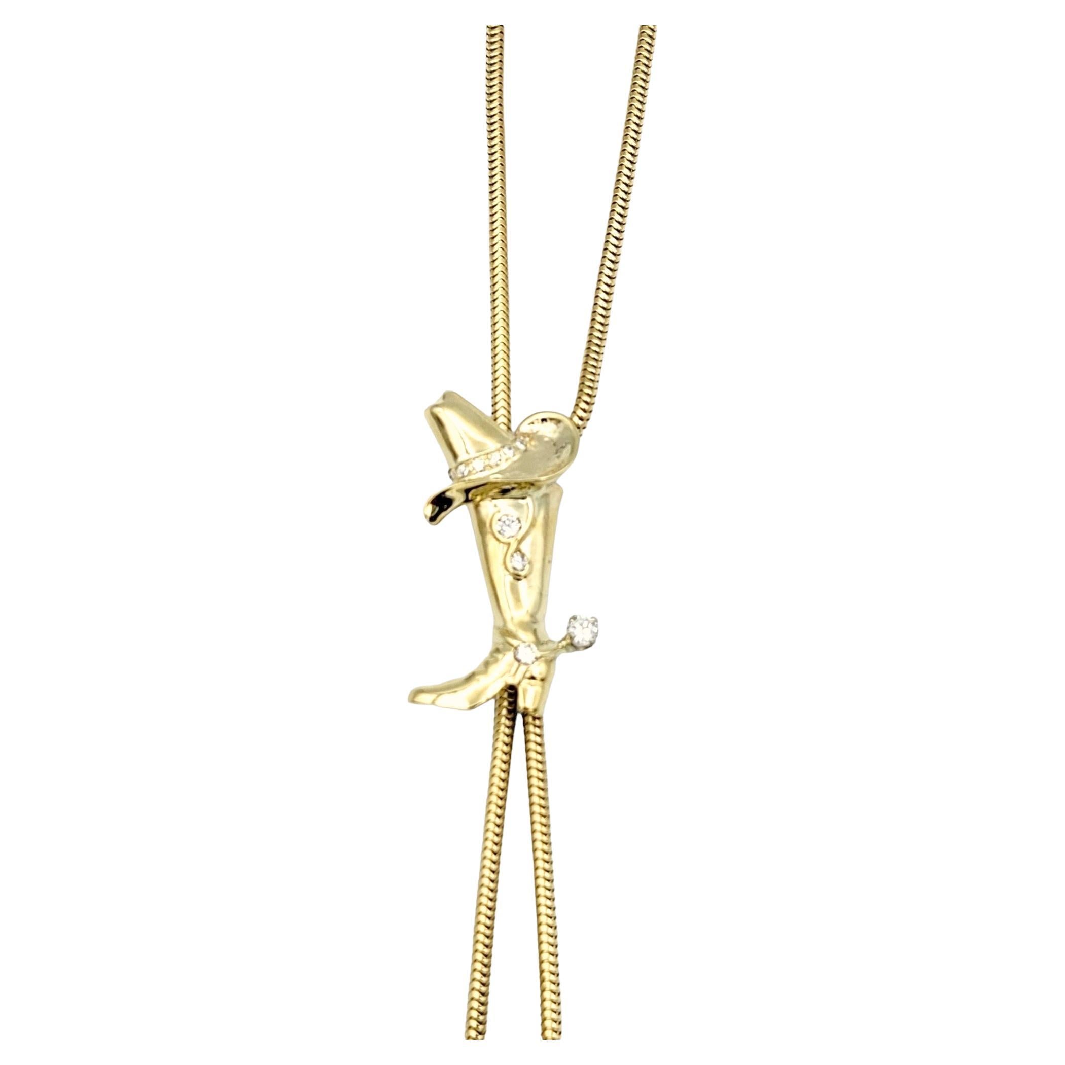 Lassen Sie sich von der Abenteuerlust und dem rustikalen Charme dieser einzigartigen goldenen Lariat-Halskette anstecken, die mit dem Flair eines Pferdes und der Eleganz eines Diamanten geschmückt ist. Dieses exquisite Stück fängt die Essenz des