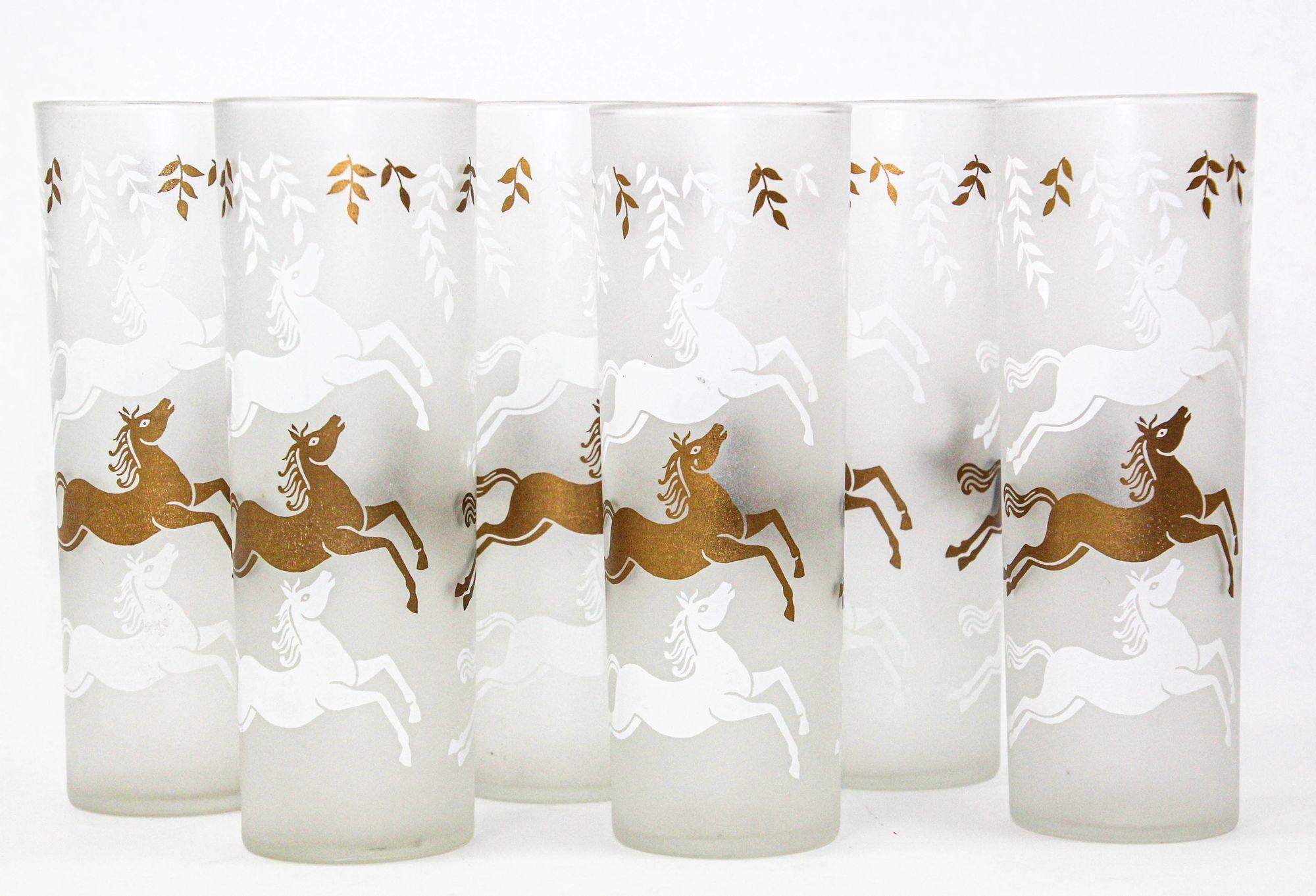 Vintage 1950s Cavalcade by Libbey Galloping Horses Tumbler Glasses Gold and frosted white, set of 6.
Set of Mid-Century Modern frosted horse highball tumblers glasses frosted white and gold toned cavalcade of stallions.
Fabulous and fun set to enjoy