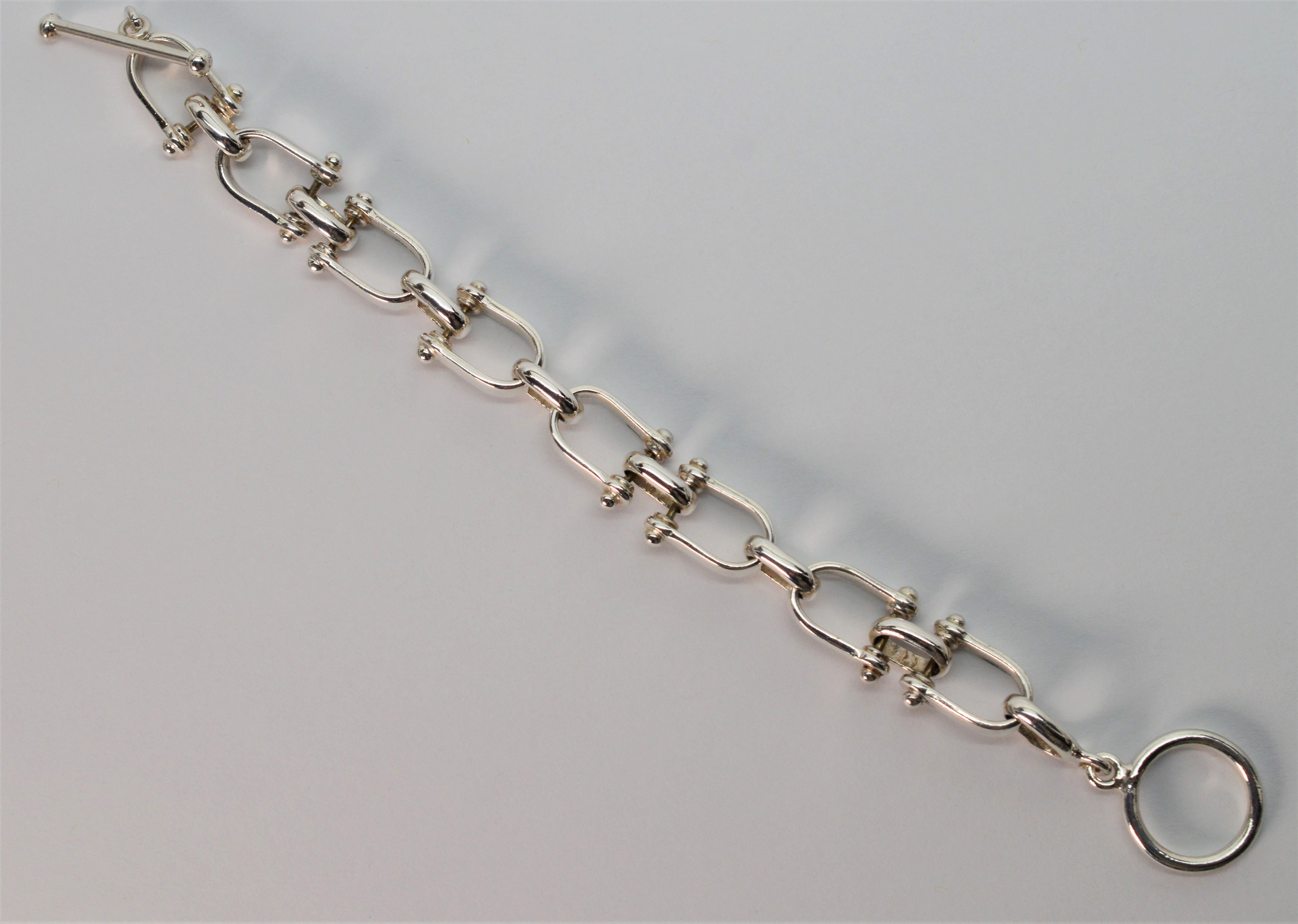 Equestrian Inspired Sterling Silver Chain Link Bracelet In Good Condition In Mount Kisco, NY