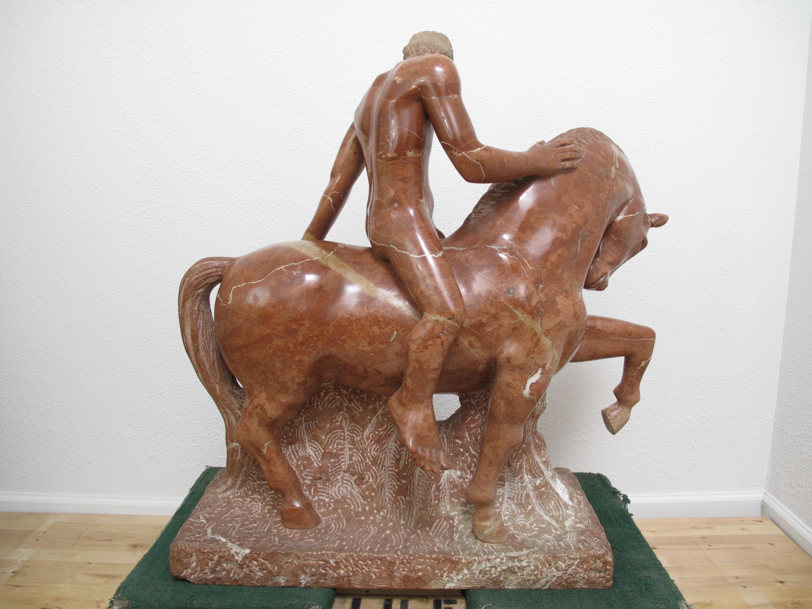 20th Century Equestrian Marble Sculpture by Luis Antonio Sanguino in Rosso Alicante Marble For Sale