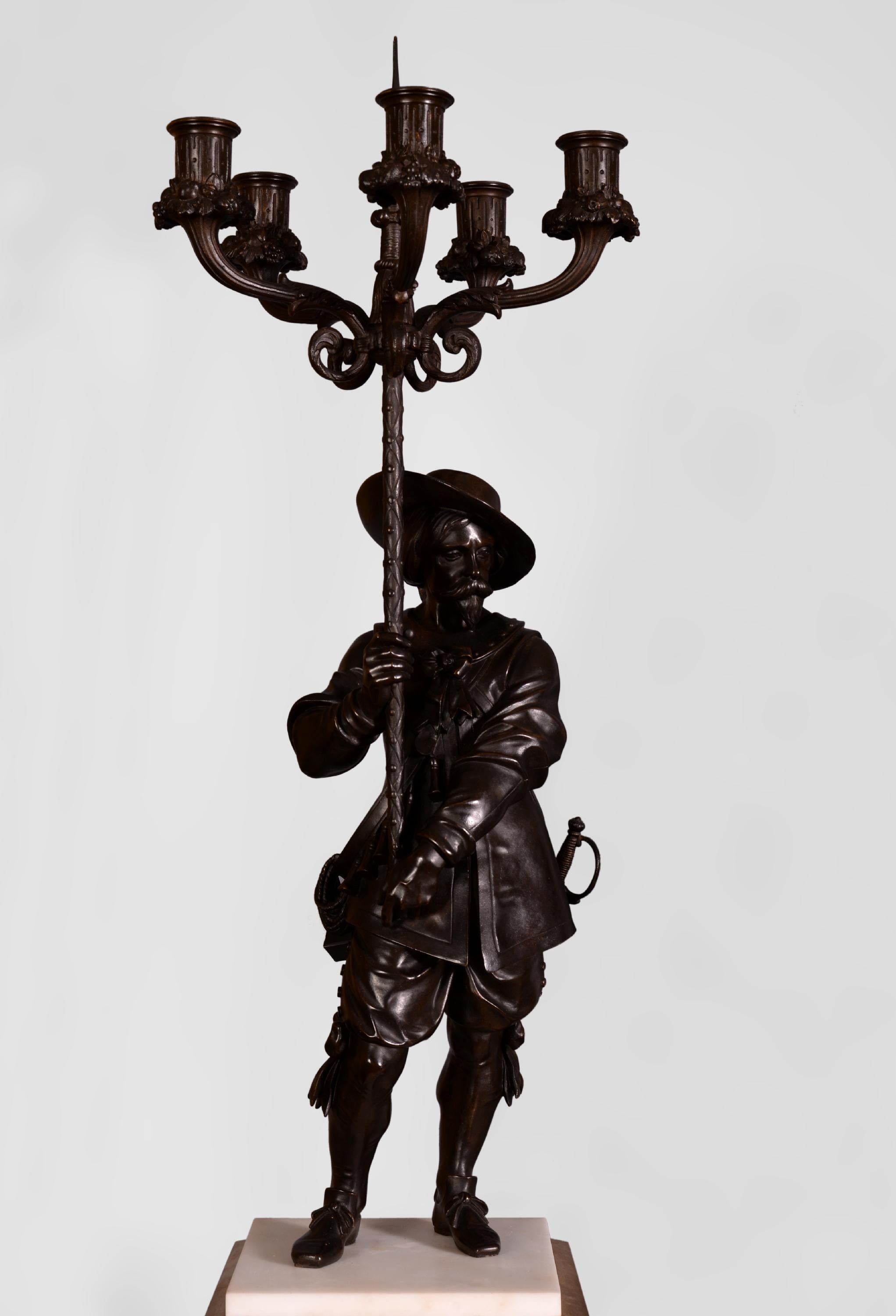 statue équestre de Guillaume Ier et deux candélabres avec halberdiers en vente 4