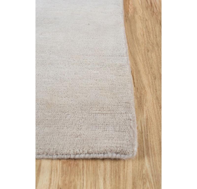 Modern Equilibrium Essence Antique White & Capri 240x300 cm Handknotted Rug For Sale