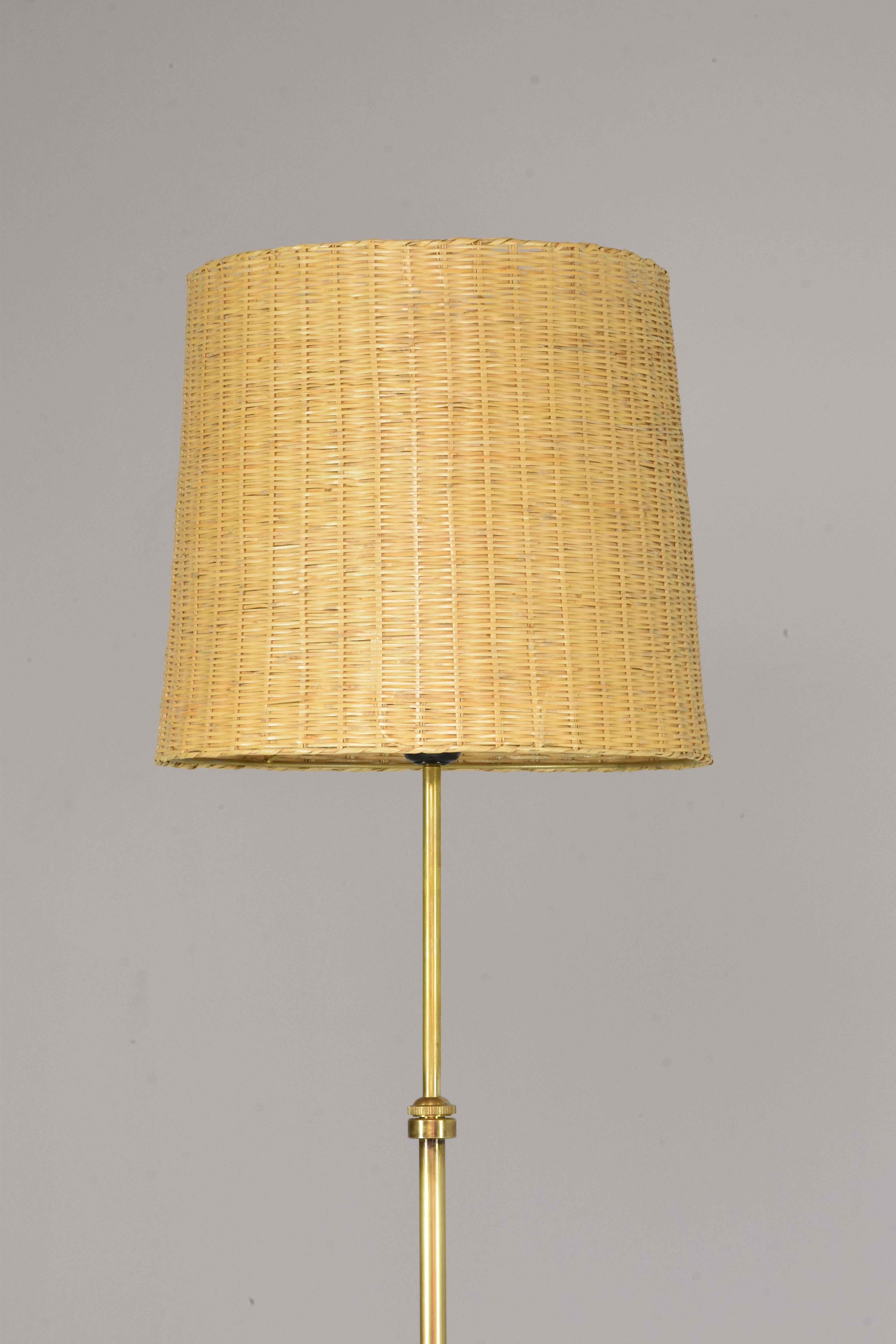 Ancora-P Contemporary Adjustable Brass Wicker Floor Lamp In New Condition For Sale In Paris, FR