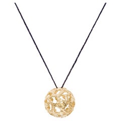 Long collier pendentif Equilibrium plaqué or avec chaîne en cuir