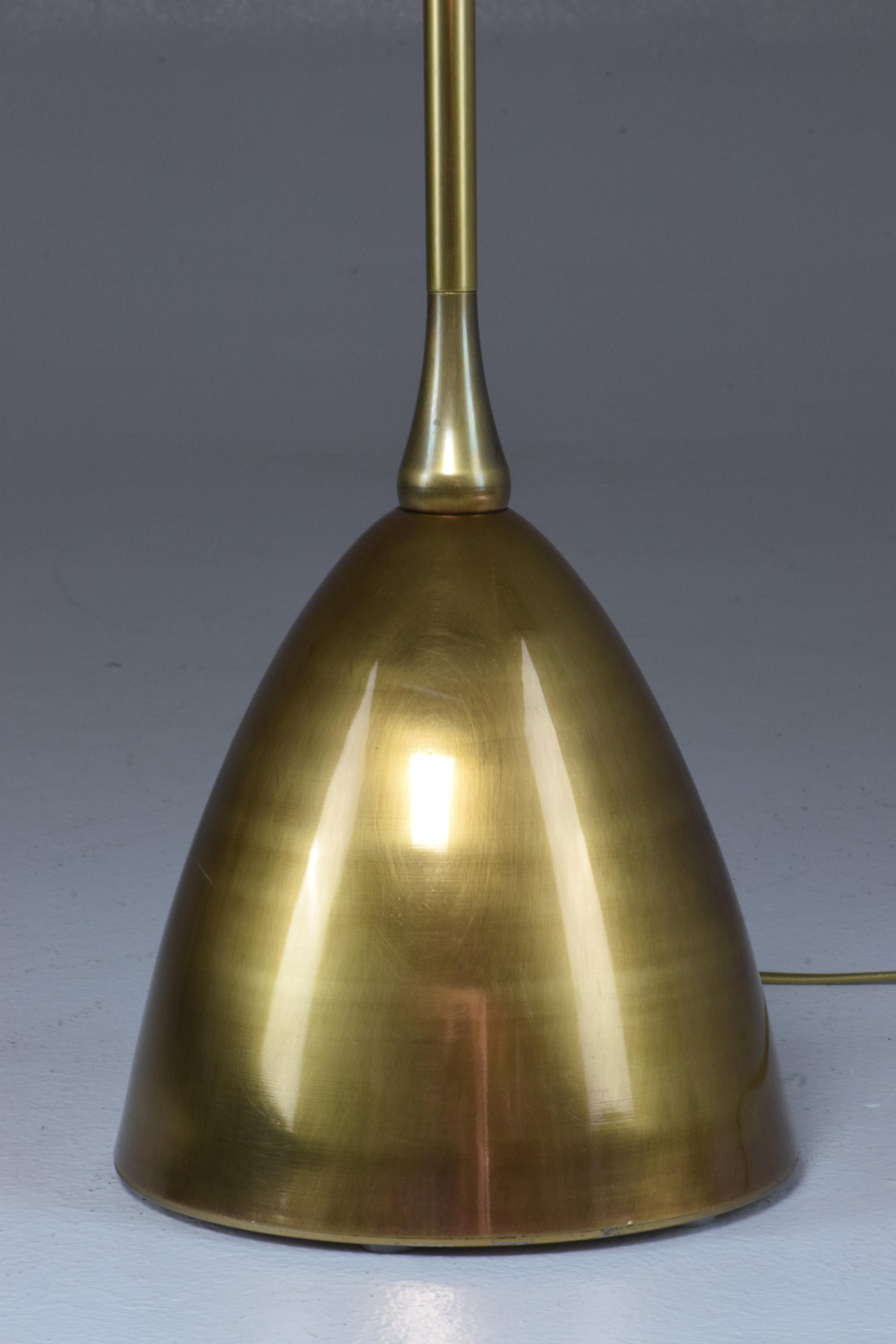 Lampadaire articulé à deux lumières F2 en laiton, Collection Flow en vente 6