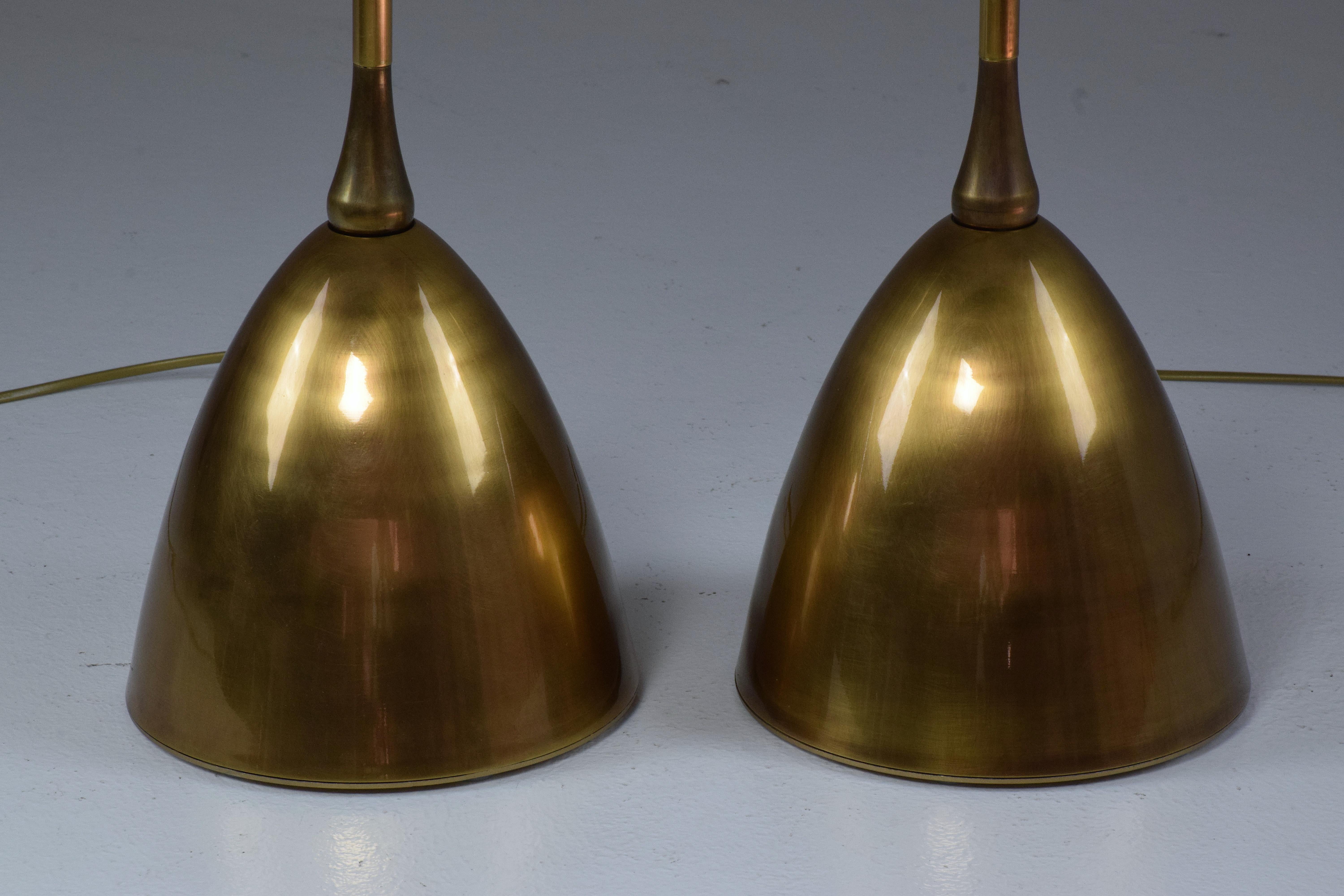 Organic Modern De-Light F2  Articulating Brass Wicker Floor Lamp, Flow Collection For Sale